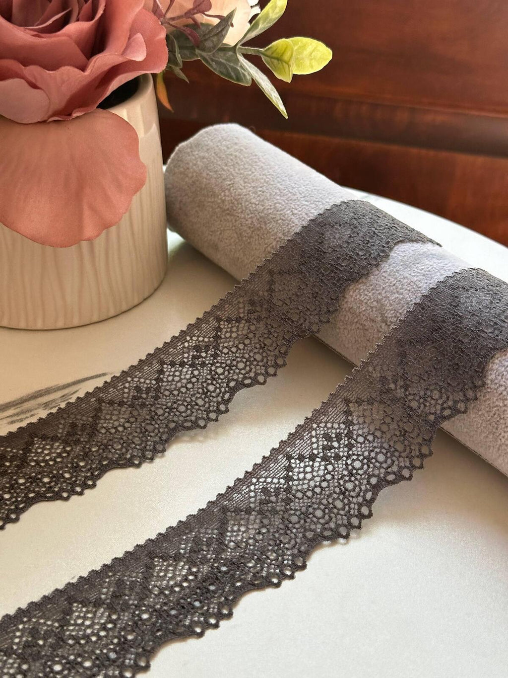 10yds Taupe Charcoal Grey Floral Stretch Lace Trim by the Yard, Narrow Scalloped Elastic Ribbon for Lingerie Crafts, 1.5"