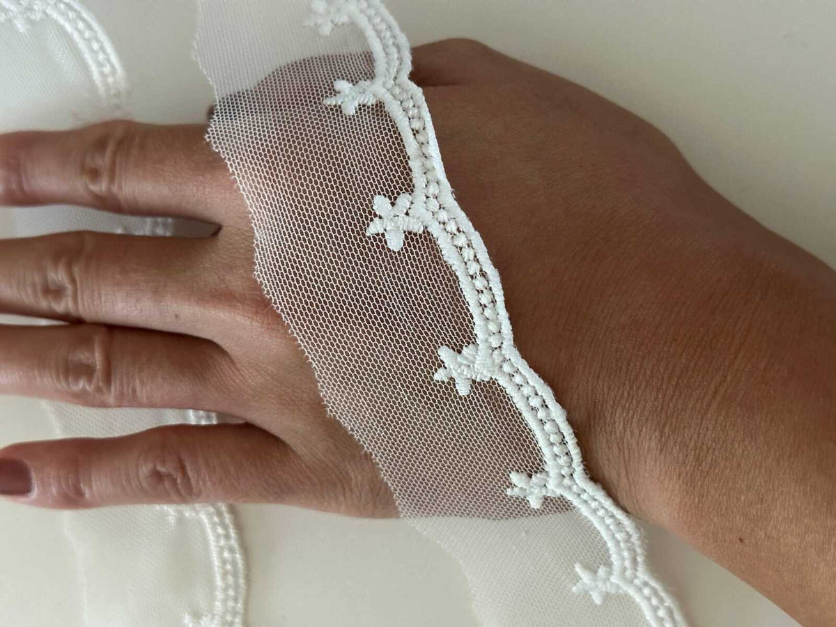 10yds White Mesh Floral Lace, 1.3" Embroidered Ribbon, Bulk Clearance Coquette Y2K Lace, Garment Trim, DIY Sewing, Retail Wholesale