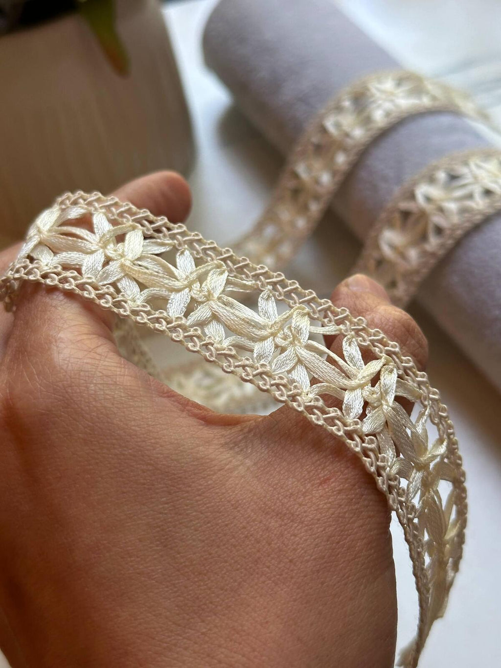 Cream Vanilla Floral Embroidered Ribbon Lace Trim by the Yard, Narrow Insertion Ribbon for Bridal Lingerie Garment Crafts, 1"