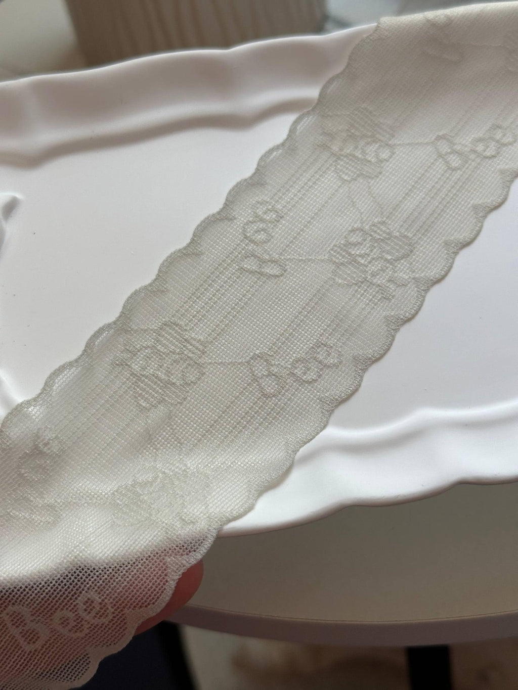 10yds  Ivory White Honeybee Stretch Elastic Lace Trim by the Yard, Super Soft Ultra Flexible Ribbon for Baby Headband Nursery Crafts, 2"