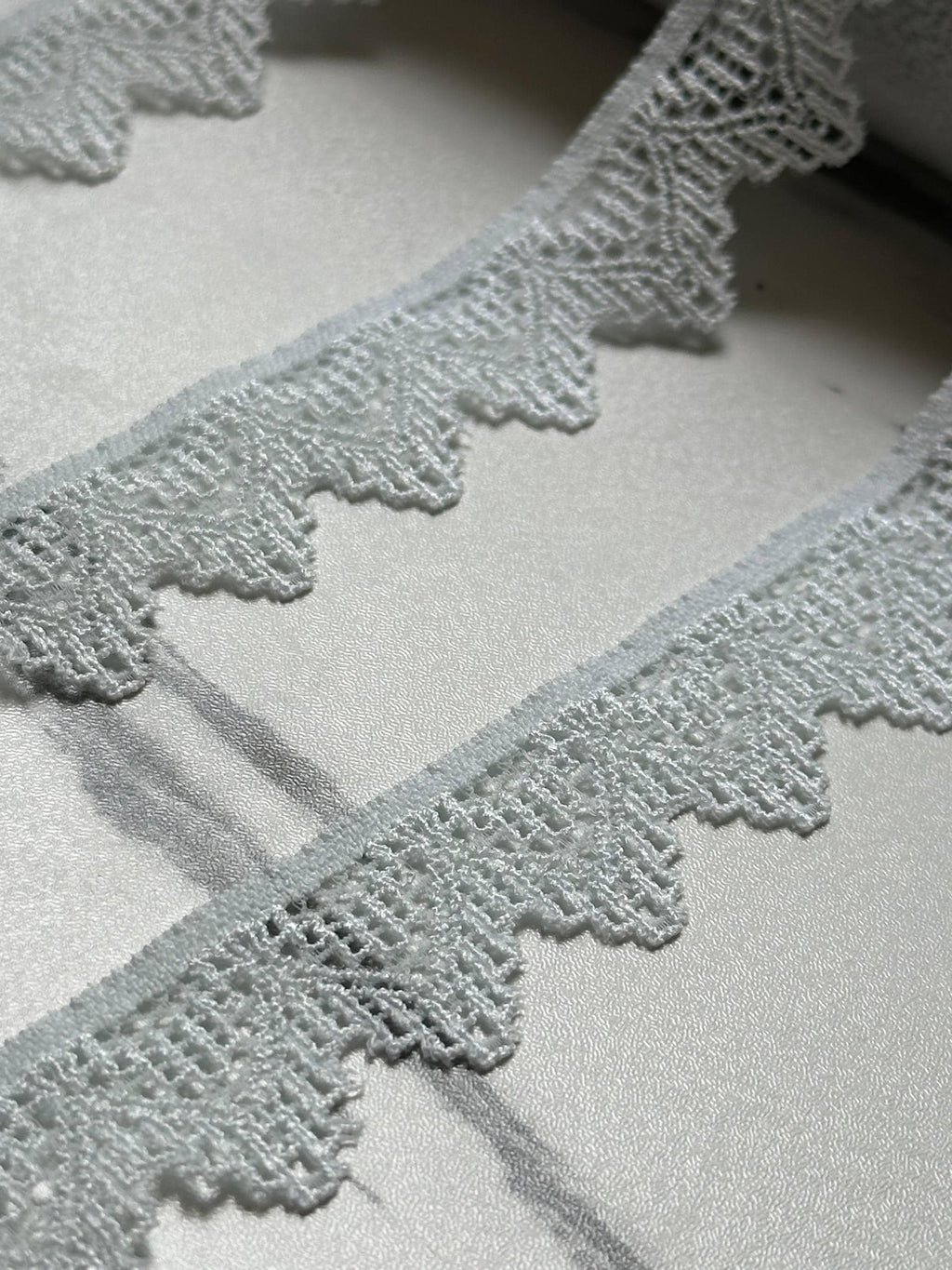 10yds Soft Pale Ice Blue Crown Scalloped Stretch Lace Trim by the Yard, Narrow Elastic Ribbon for Coquette Crafts, 0.85", Retail Wholesale