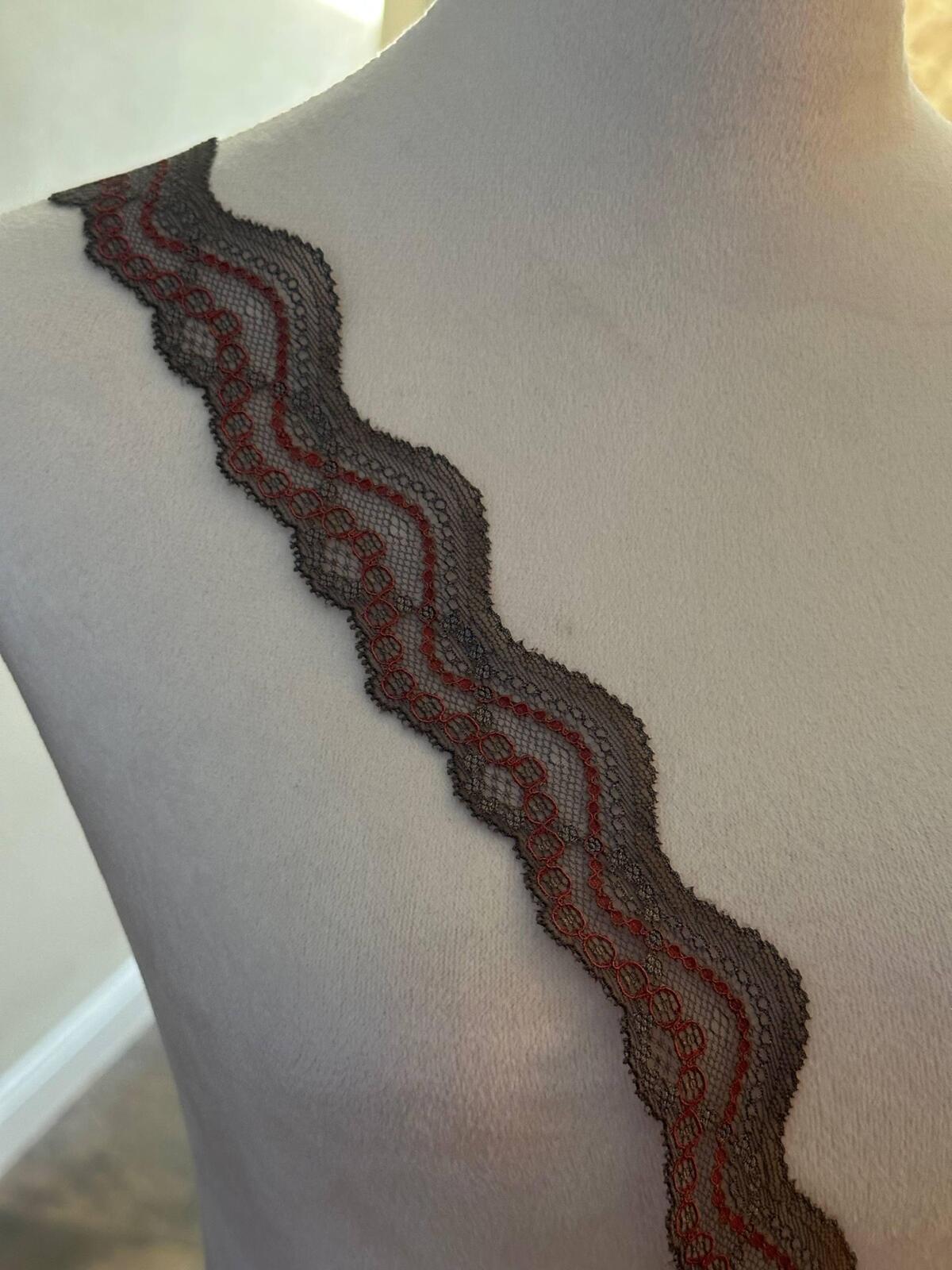 10yds Two Tone Charcoal & Rusty Red Stretch Scalloped Wavy Lace Trim for Lingerie Crafts Sewing, 1.5" Retail Wholesale
