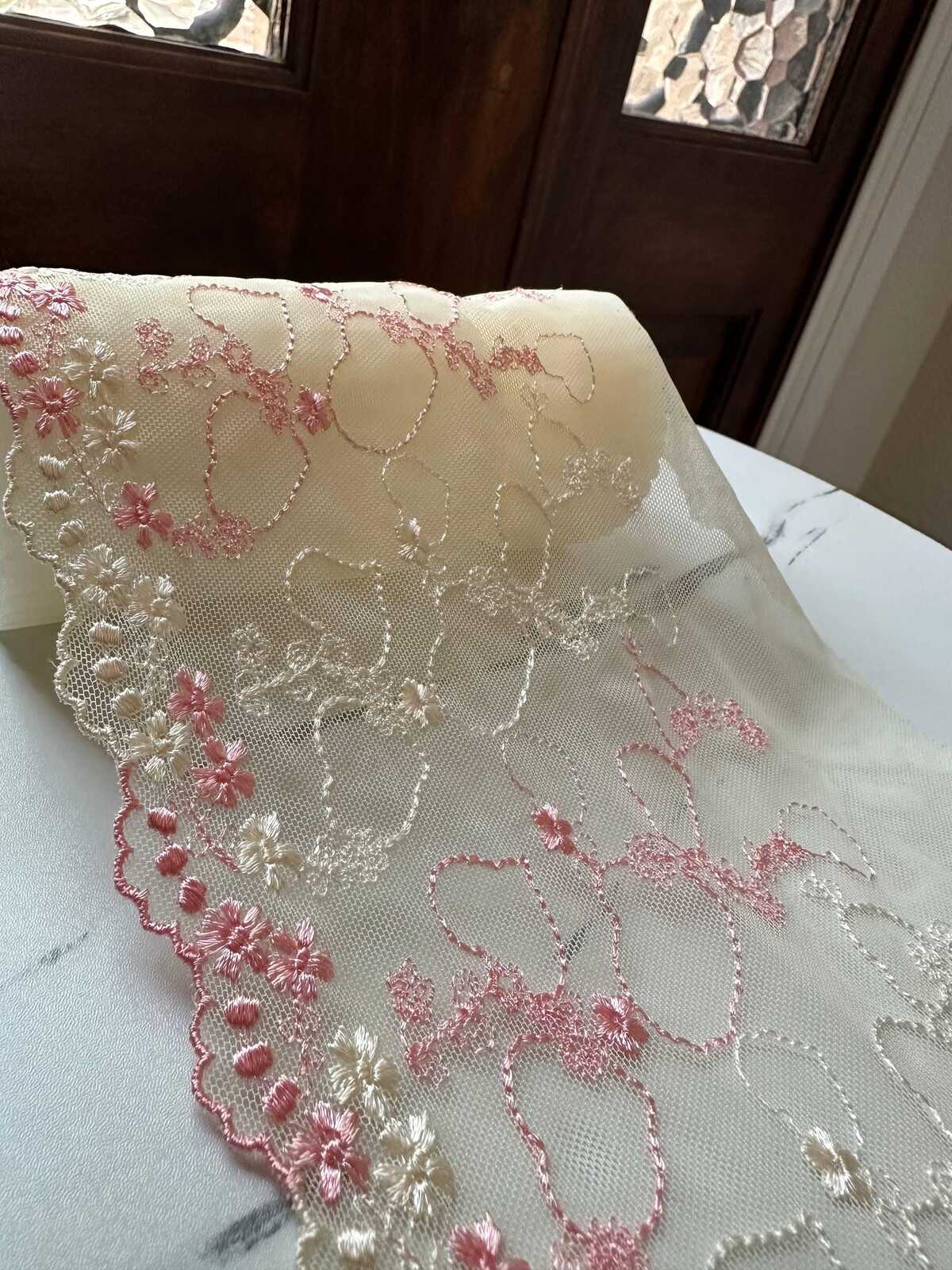 Two Tone Cream & Pink Hearts Embroidered Mesh Tulle Lace Trim Single Scalloped Edge Non Stretch Ribbon for Gowns Lingerie Crafts Sewing,6.5"