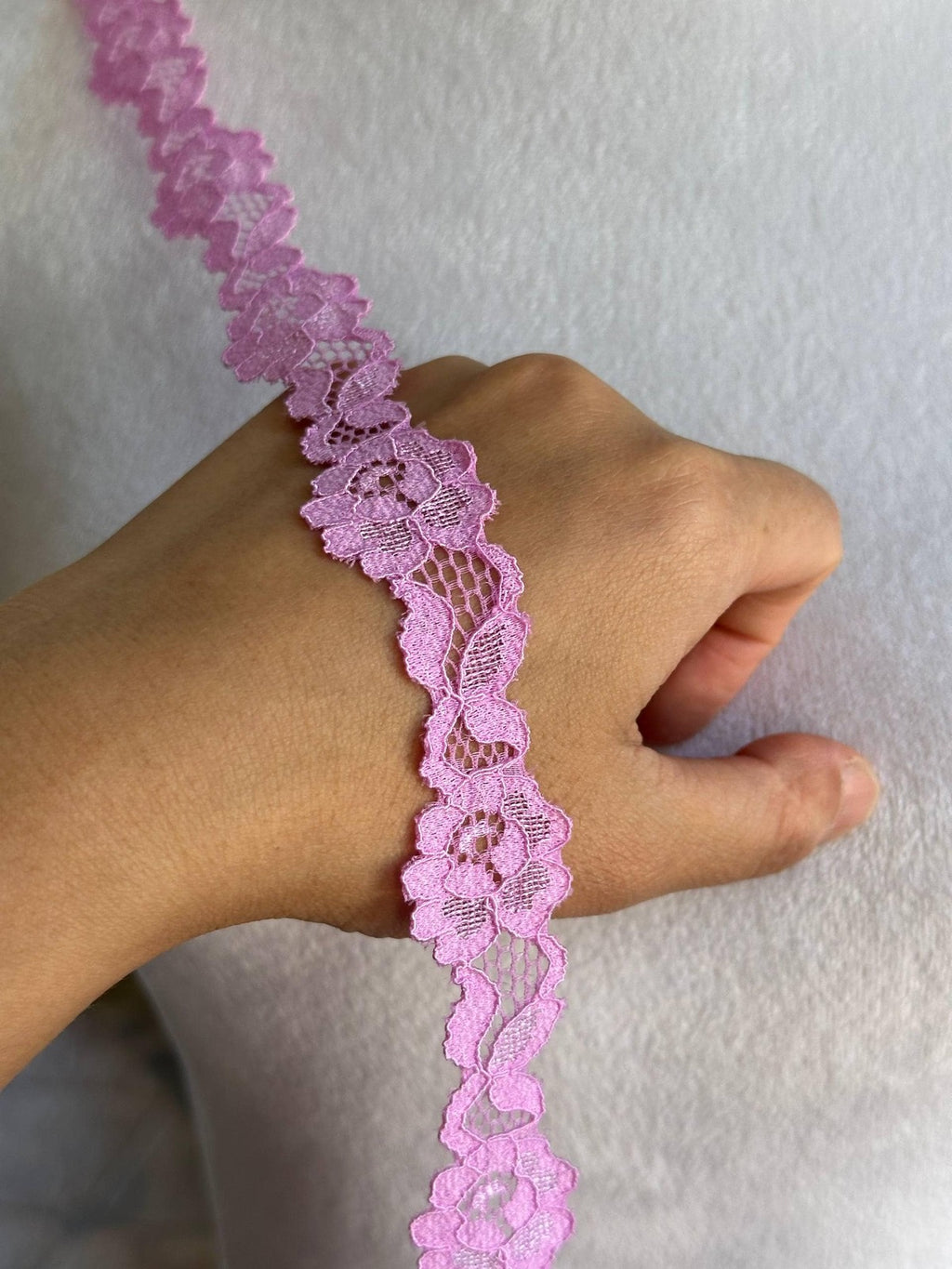 Bright Candy Pink Floral Stretch Elastic Lace Trim Symmetrical Double Scalloped Galloon Ribbon for Lingerie Underwear Crafts Sewing, 1"