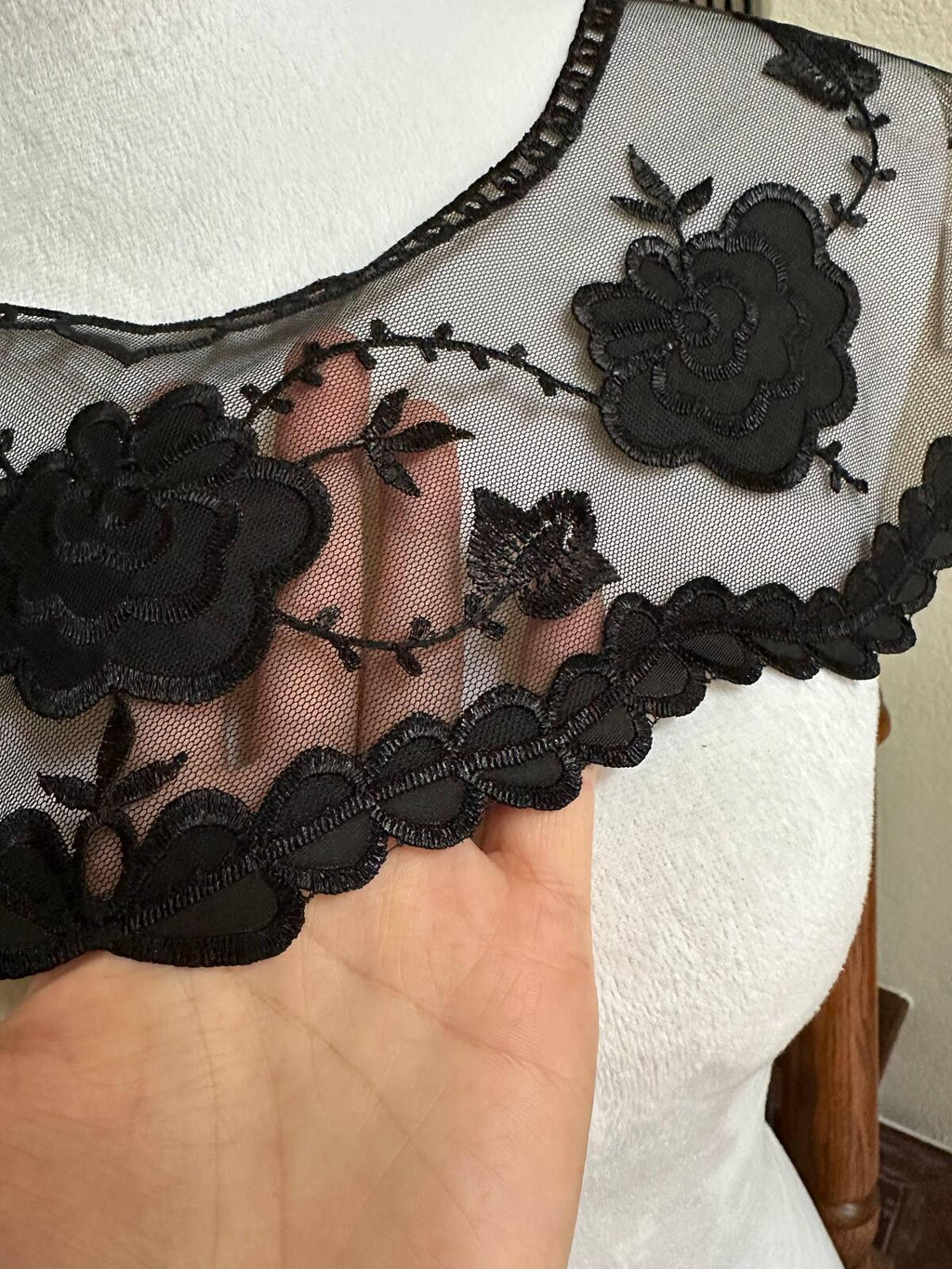 Classic Onyx Black Mesh Floral Embroidered Collar Applique Detachable Lace Neckline Bib Motif for Dress Blouse Sewing, 16" x 4.5"
