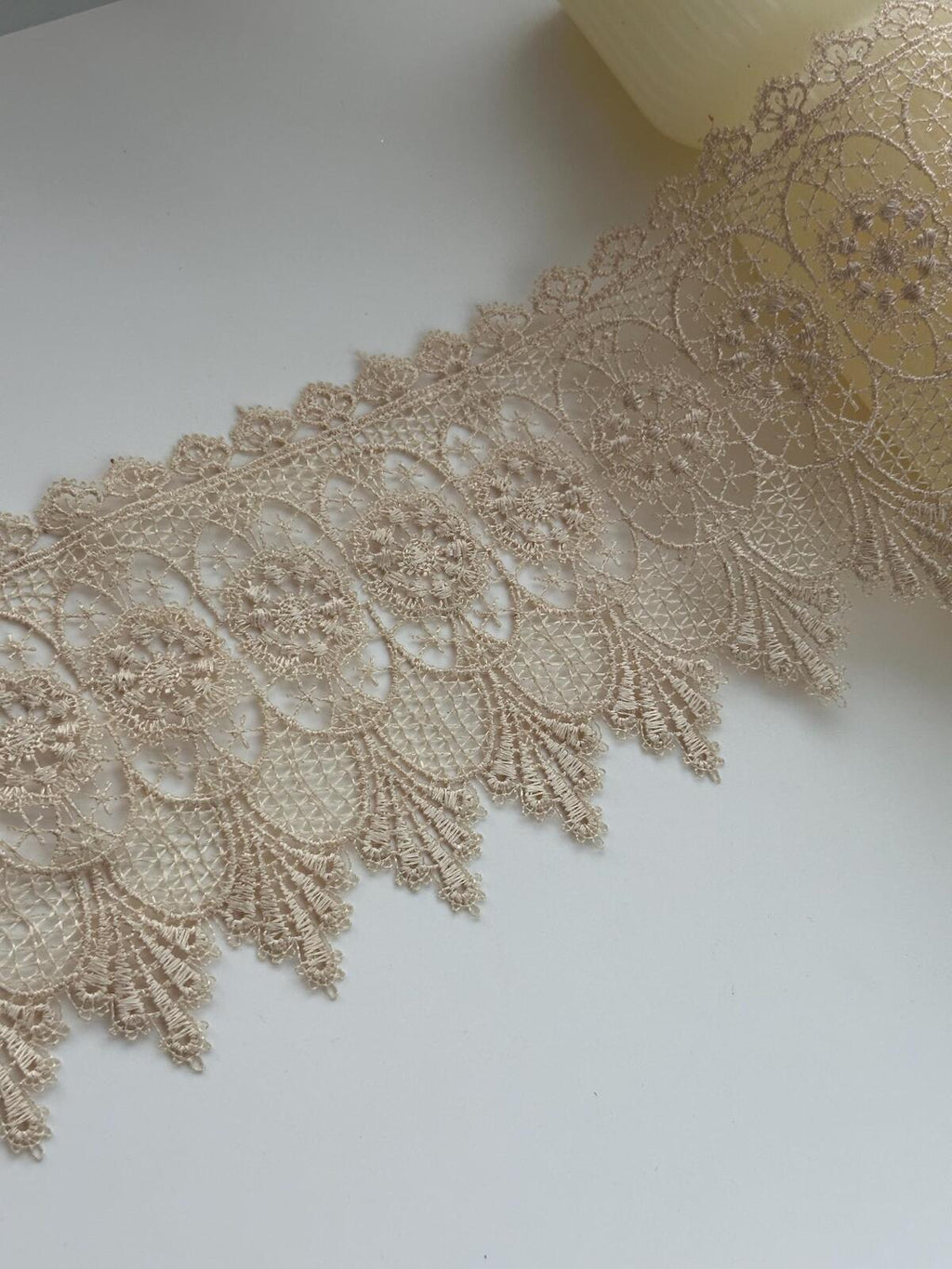 1Yd Non-Stretch 4" Vintage Beige Floral Guipure Chemical Lace Trim Wholesale