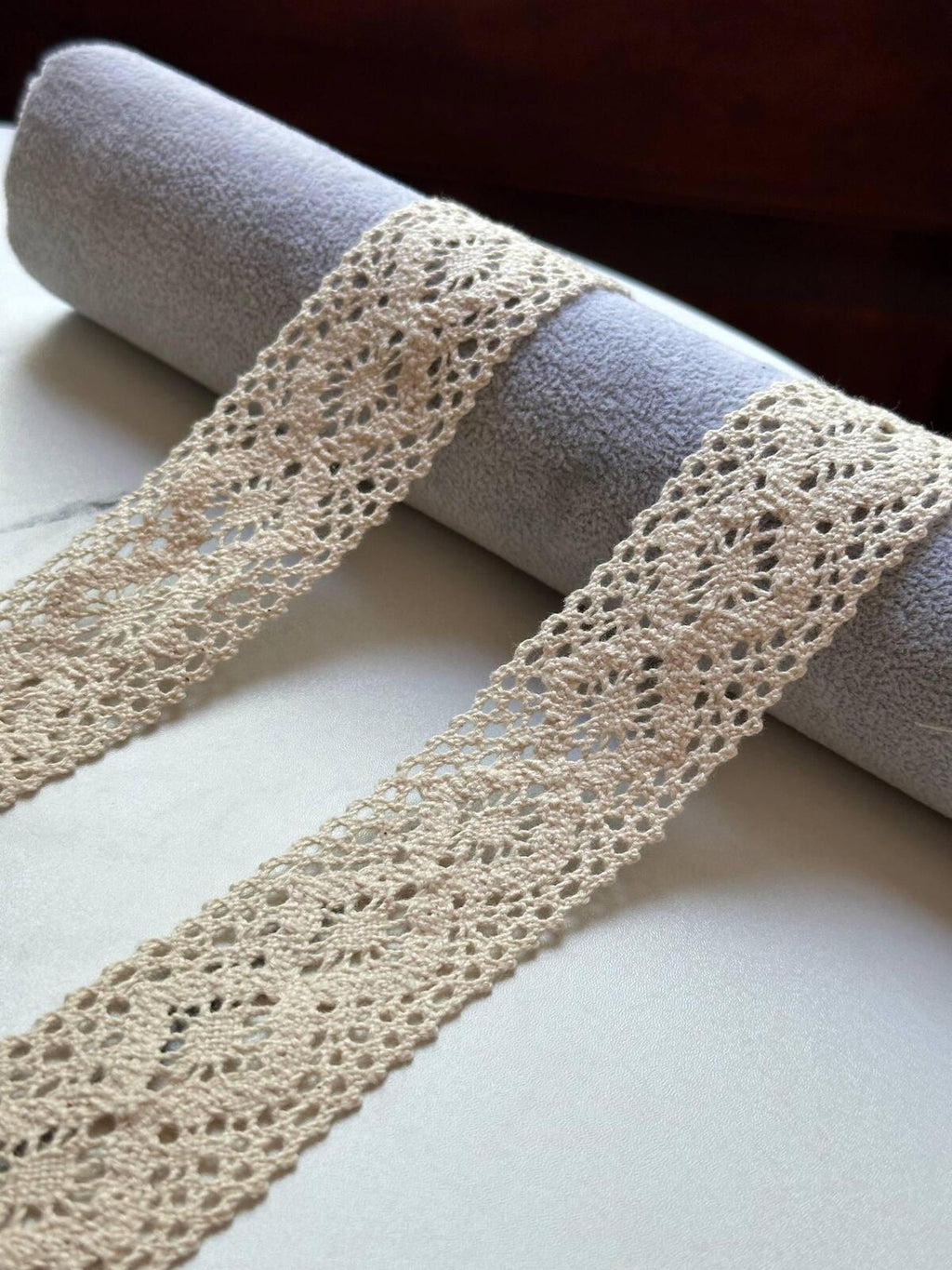 Natural Beige Cotton Crochet Lace Trim by the Yard, Vintage Symmetrical Scalloped Insertion Ribbon for Crafts, 1.4"