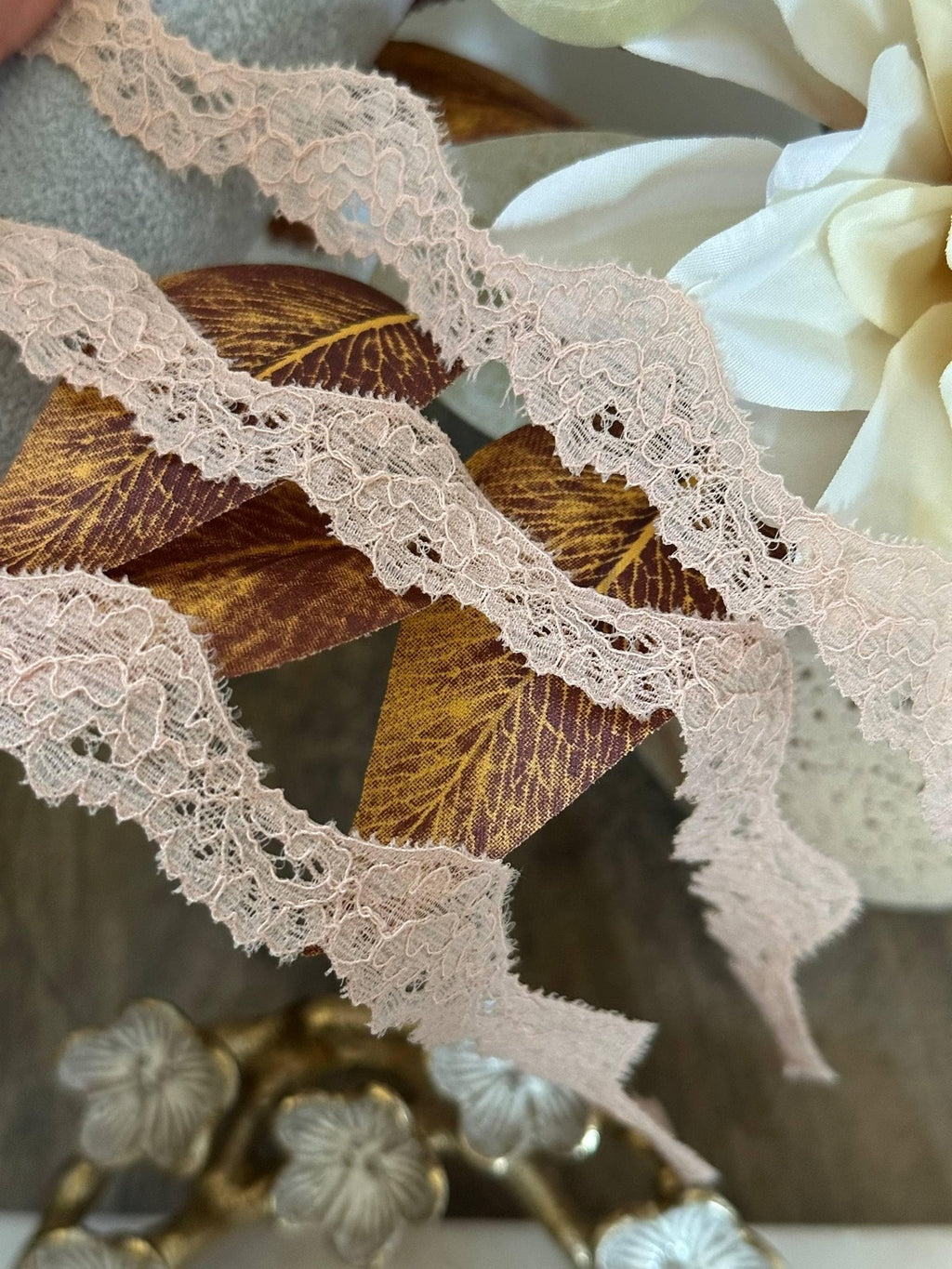 10yds Nude Blush Wavy Stretch Lace Trim by Yard, S-Curve Elastic Ribbon for Lingerie Crafts, 0.85", Retail Wholesale Bulk