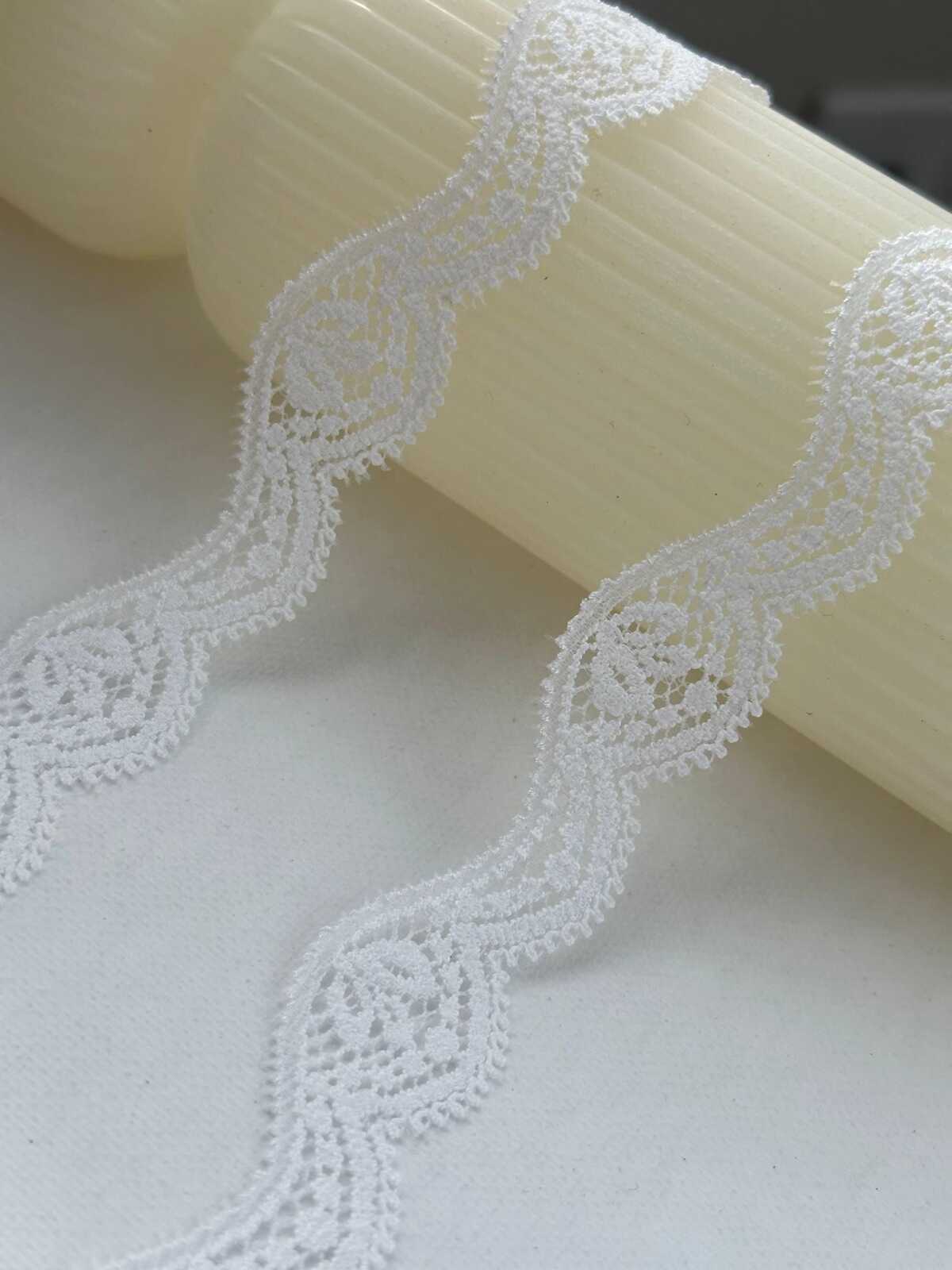 10Yds Stretch 0.9" Off-White Wavy Scalloped Rose Stretch Lace Trim Wholesale