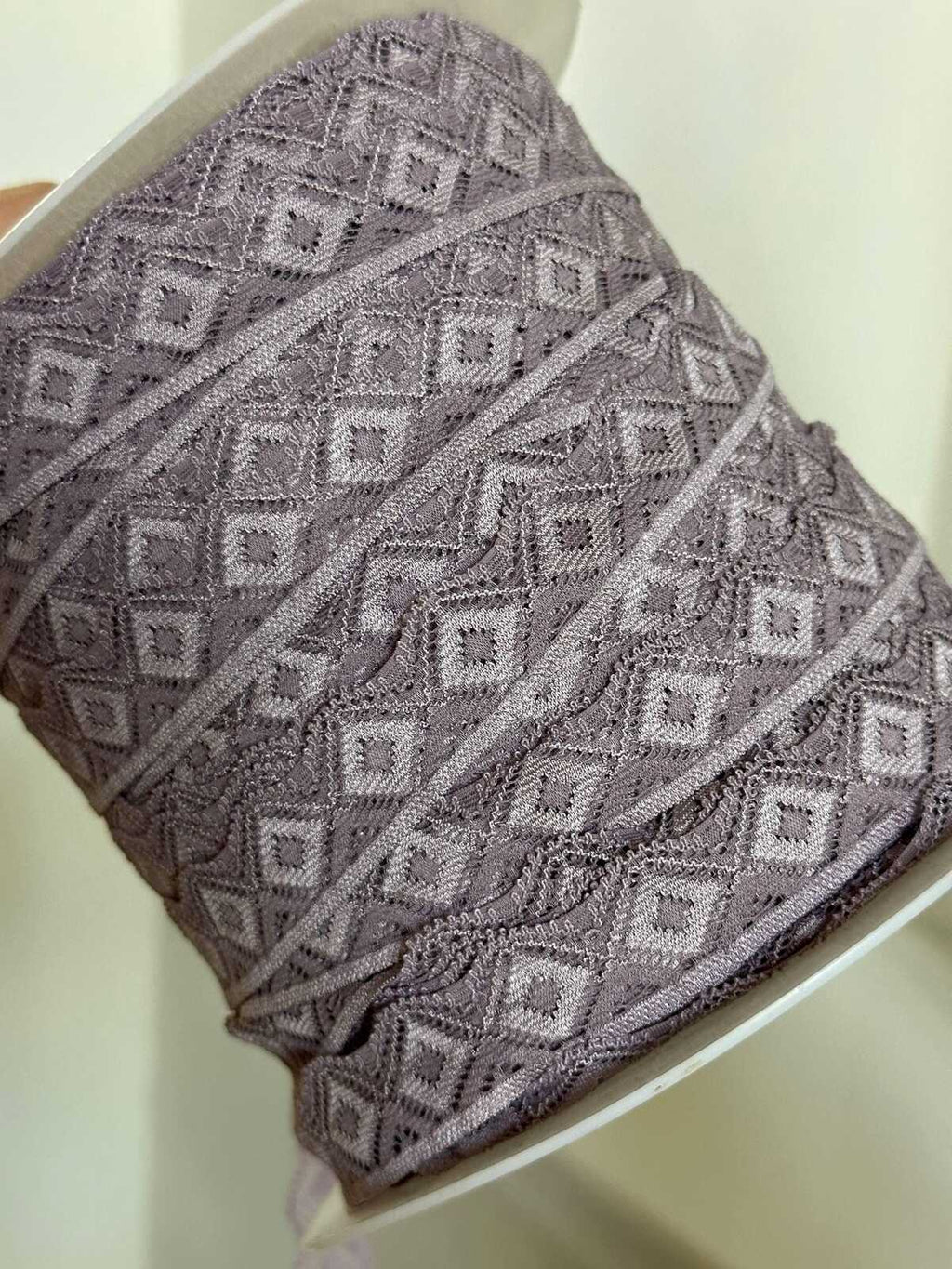 10yds 0.7" Dusty Mauve Stretch Elastic Lace Trim Dainty Scalloped Edge Geometric Argyle Ribbon for Lingerie Crafts Sewing Retail Wholesale