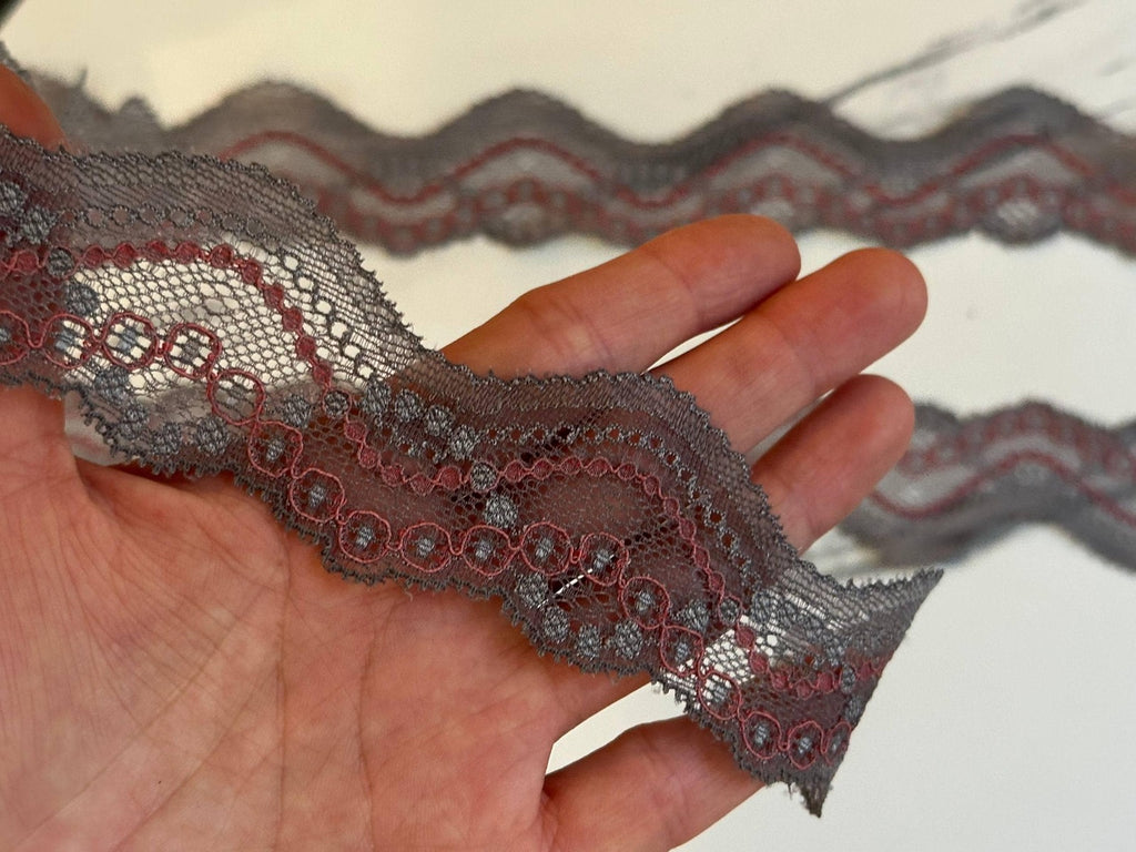 10yds Two Tone Charcoal & Rusty Red Stretch Scalloped Wavy Lace Trim for Lingerie Crafts Sewing, 1.5" Retail Wholesale