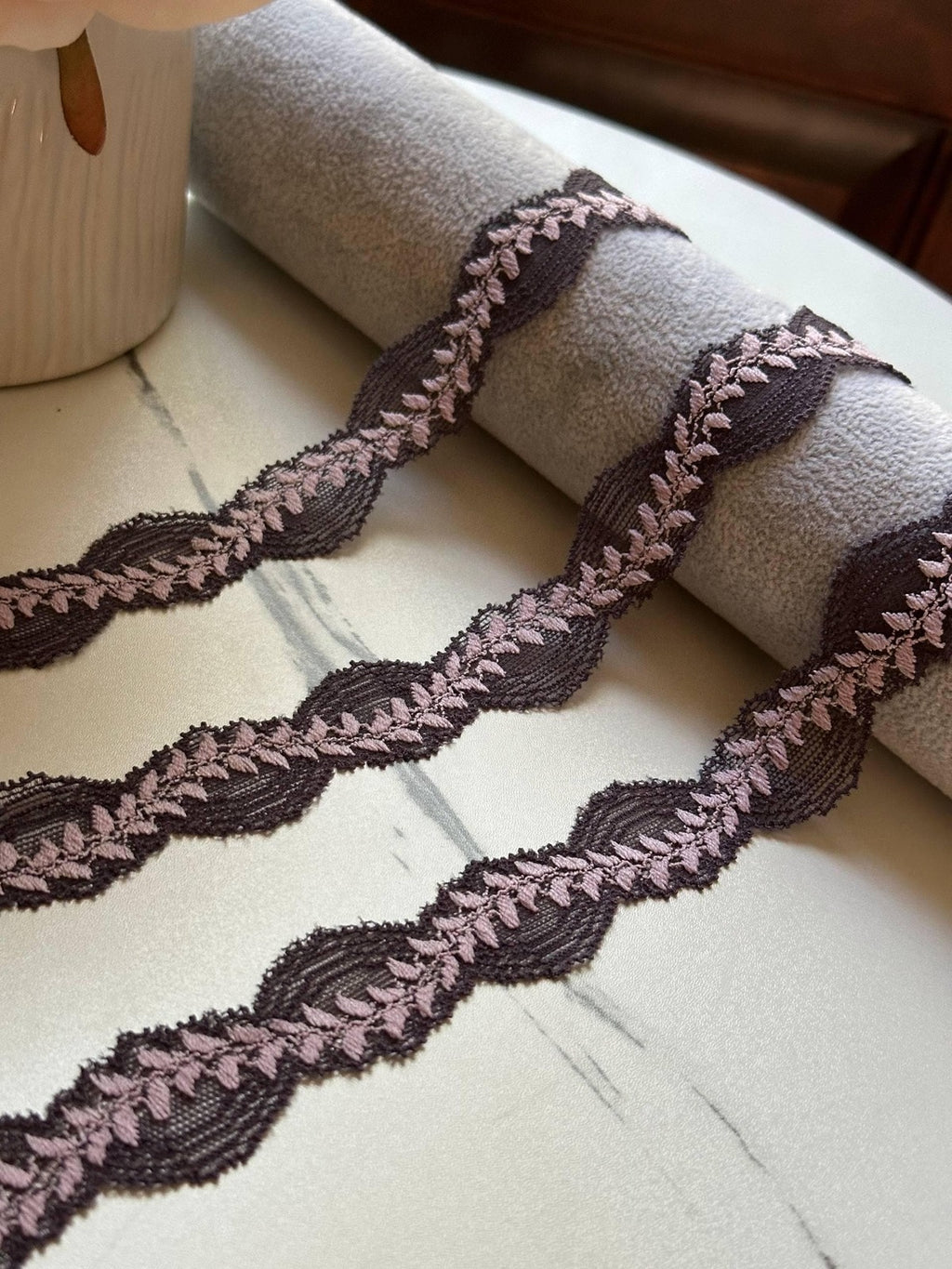 10yds Soft Dusty Mauve on Dark Brown Leafy Vine Stretch Lace Trim by the Yard, Narrow Elastic Ribbon, 0.85", Retail Wholesale Bulk