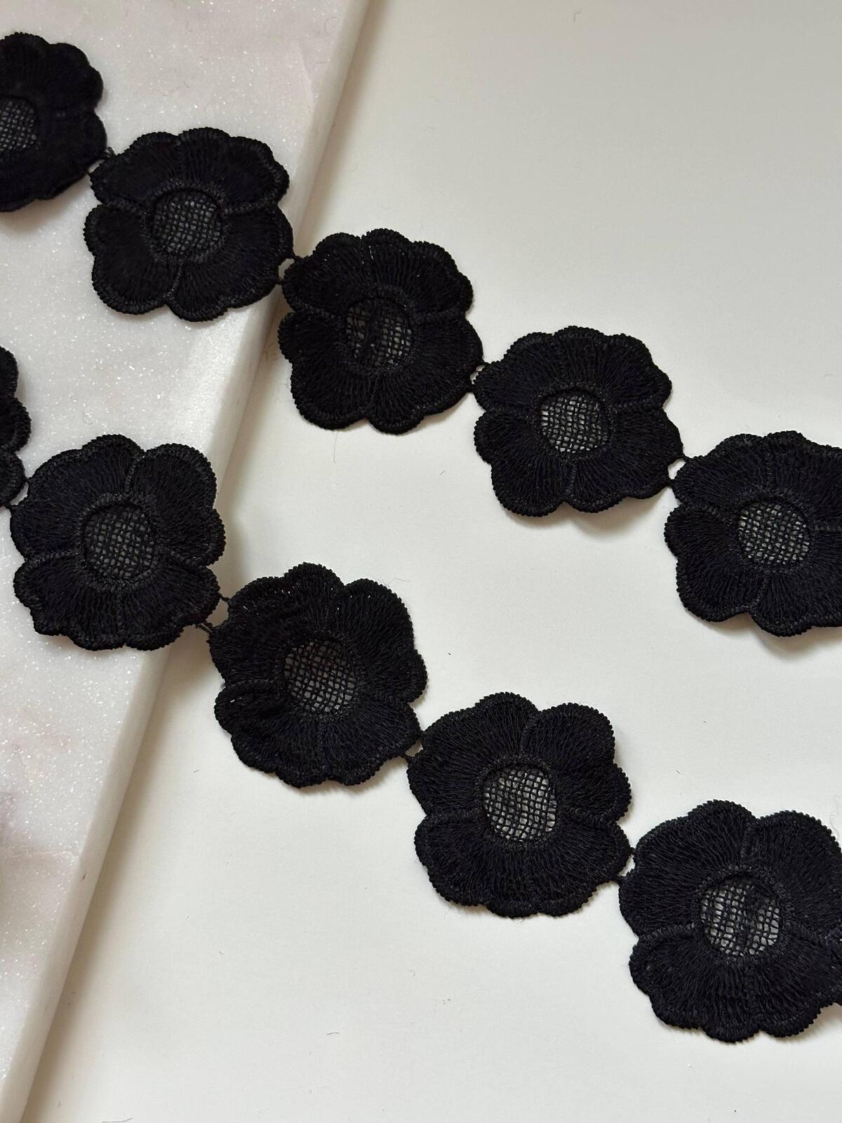 Black Floral Guipure Lace Trim by Yard, 1.75" Water Soluble Daisy Ribbon, Flower Applique, Coquette Craft Supply,DIY Sewing,Retail Wholesale