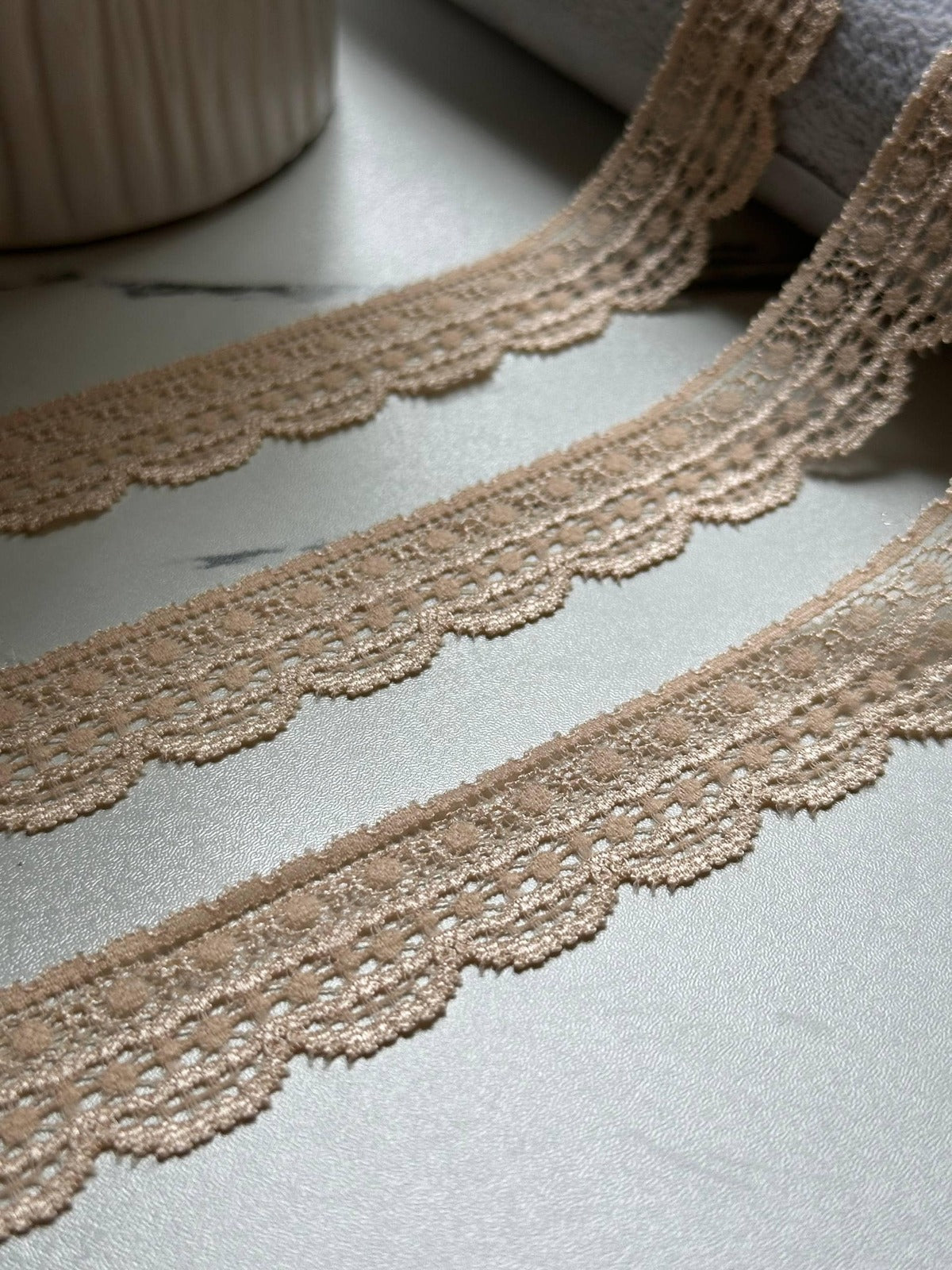 10yds Soft Champagne Nude Beige Lightweight Stretch Lace Trim by Yard, Narrow Scalloped Elastic Ribbon for Crafts, 0.85", Retail Wholesale