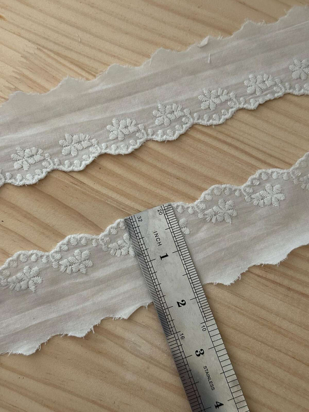 5Yds Non-Stretch 1.7" Off-White Cotton Floral Eyelet Lace Trim Wholesale
