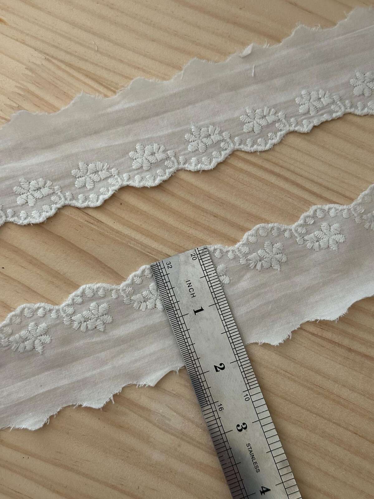 5Yds Non-Stretch 1.7" Off-White Cotton Floral Eyelet Lace Trim Wholesale