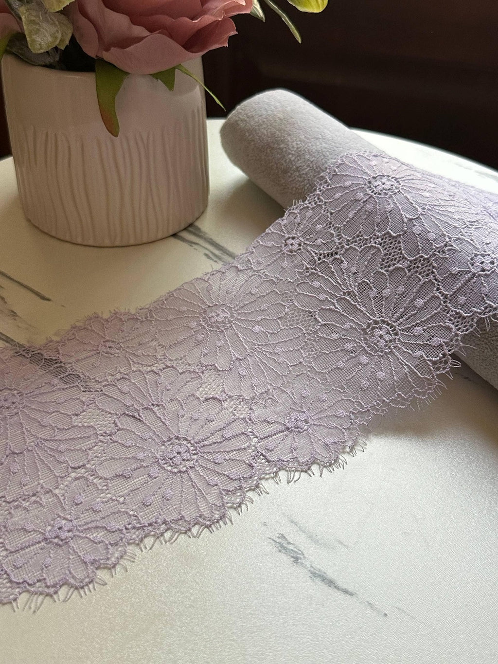 Dusty Lavender Daisy Stretch Eyelash Lace Trim by the Yard, Wide Floral Scalloped Ribbon for Lingerie Bridal, 4.5"