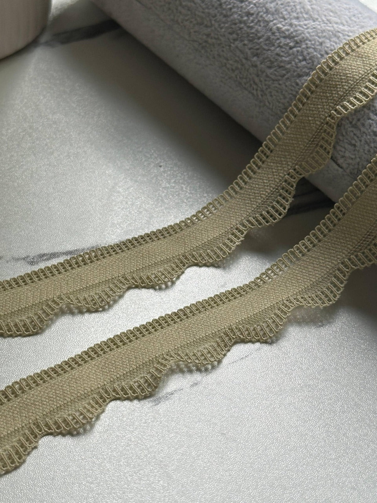 10yds  Oatmeal Elastic Lace Trim, 0.8" Scalloped Ribbon, Coquette Y2K Lace, Lingerie Lace, DIY Sewing Craft, Retail Wholesale