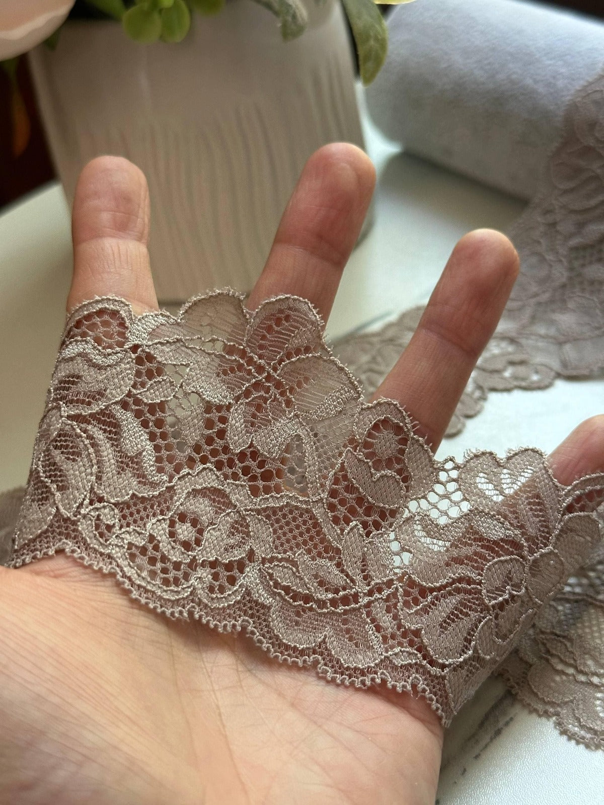 10yds Soft Oatmeal Beige Floral Wavy Stretch Lace Trim by the Yard, Scalloped Elastic Ribbon for Coquette Crafts, 2.8"Retail Wholesale Bulk