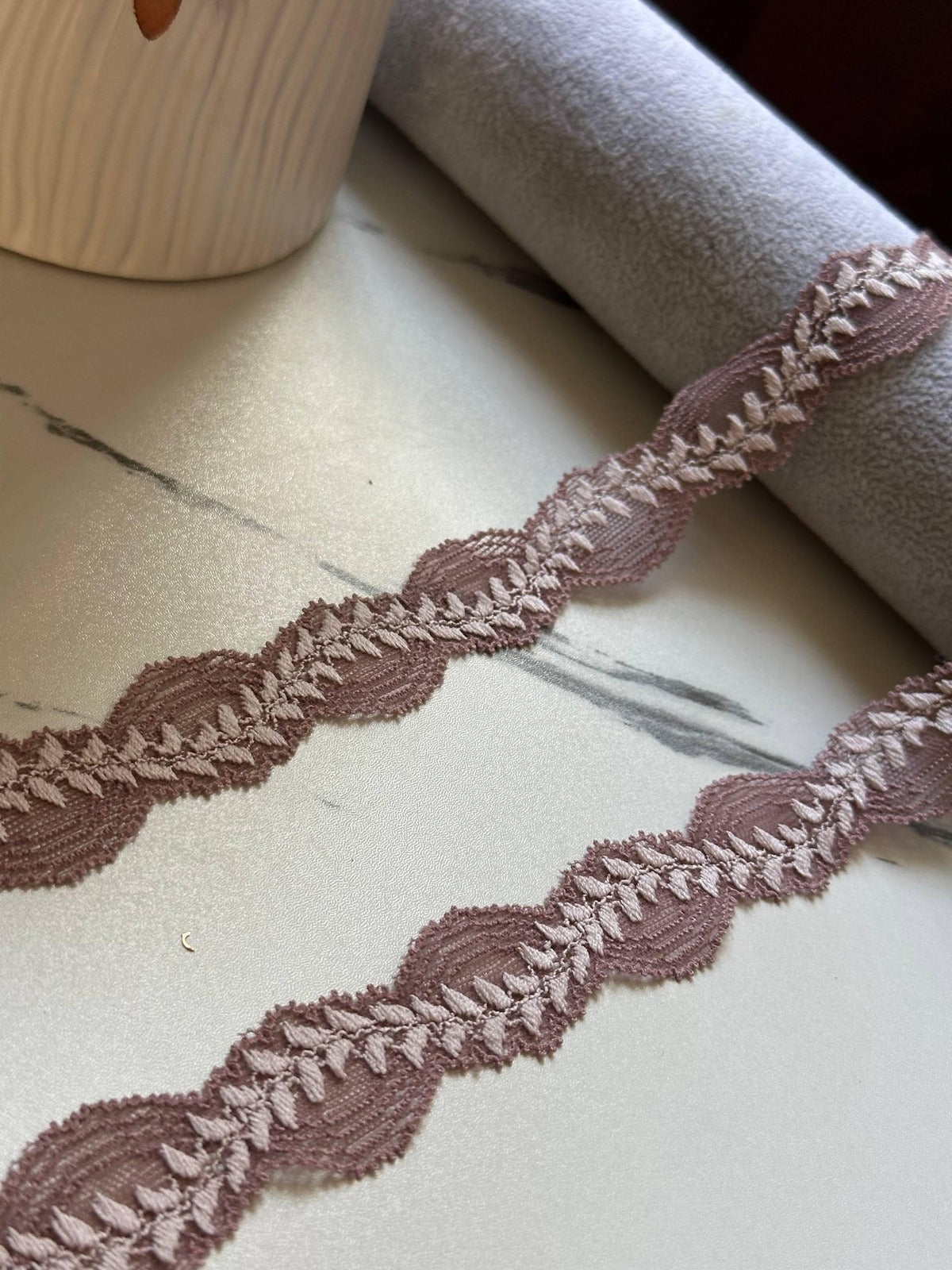 10yds  Dusty Mauve Leaf Lace Trim, 0.9" Vine Ribbon, Bulk Clearance Coquette Y2K Lace, Lingerie Lace, DIY Sewing, Retail Wholesale