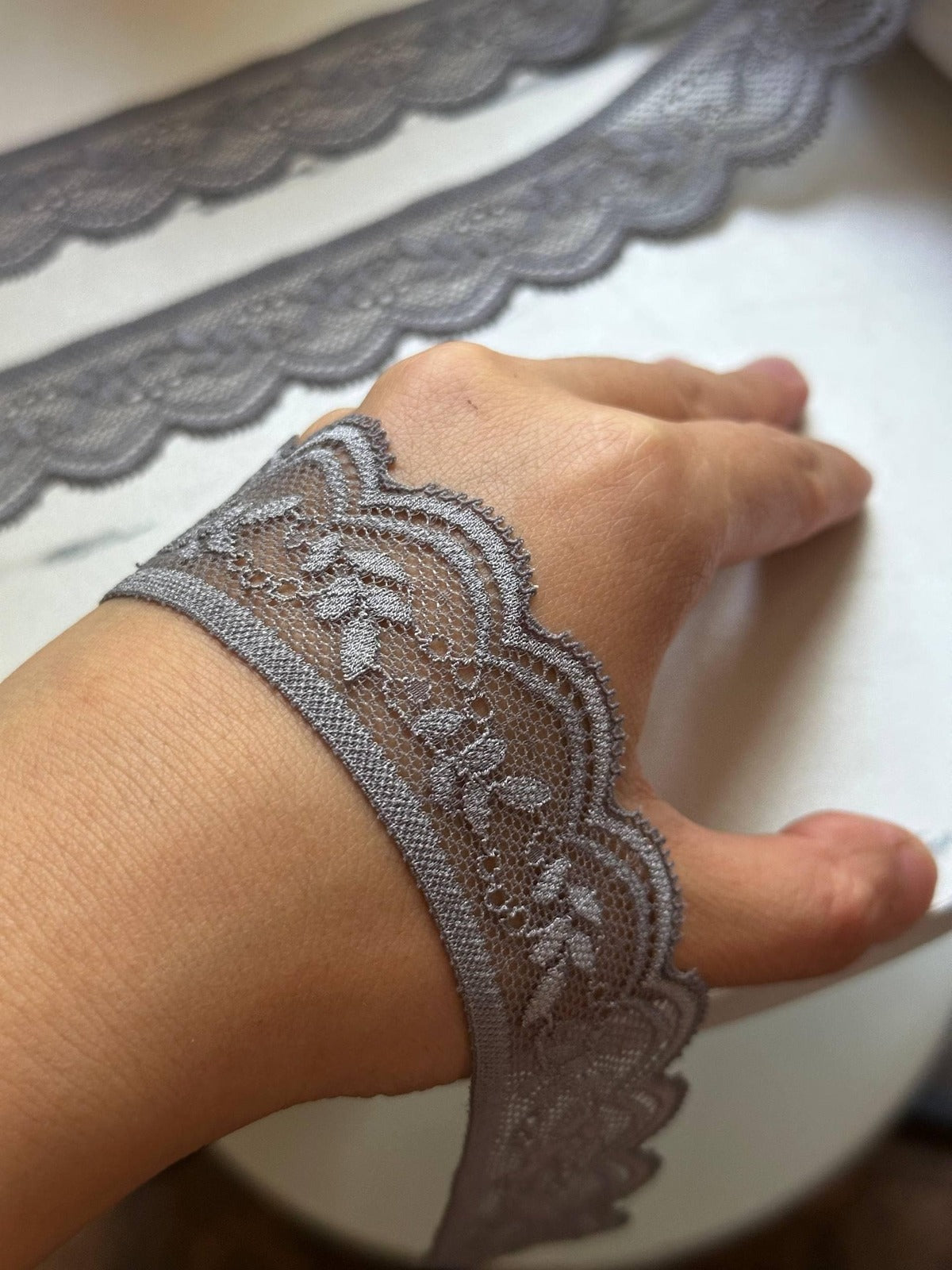10yds   Taupe Charcoal Grey Floral Stretch Lace Trim by the Yard, Narrow Scalloped Elastic Ribbon for Lingerie Crafts 1.25" Retail Wholesale
