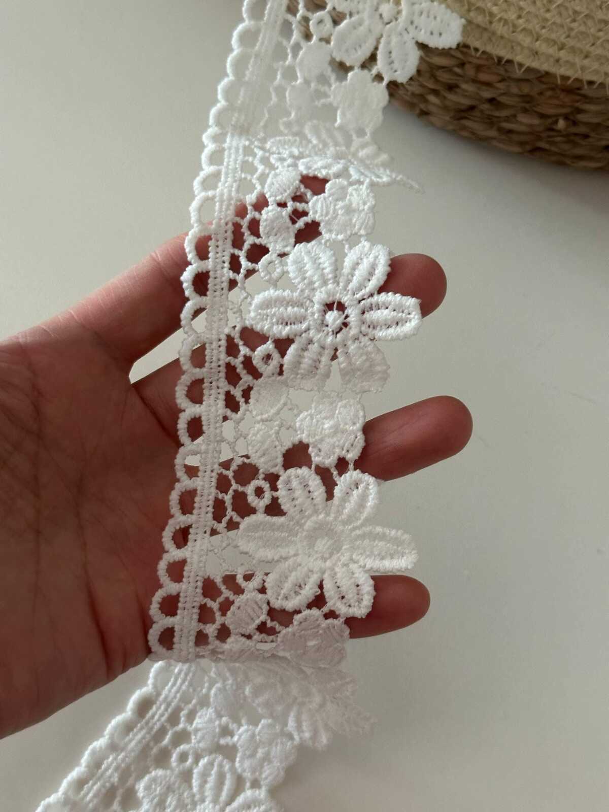 10yds White Guipure Floral Lace Trim, 2" Daisy Ribbon, Bulk Clearance Coquette Y2K Lace, Garment Trim, DIY Sewing, Retail Wholesale