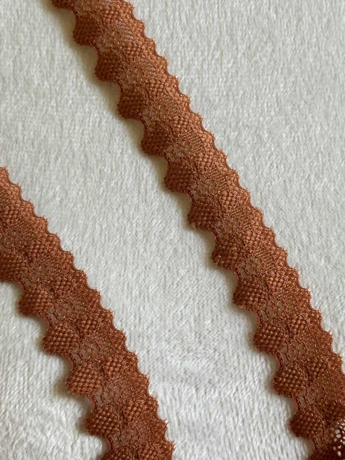 10yds Terracotta Brown Stretch Lace Trim: Dainty Floral Scalloped Edge (0.7" Wide) Retail Wholesale