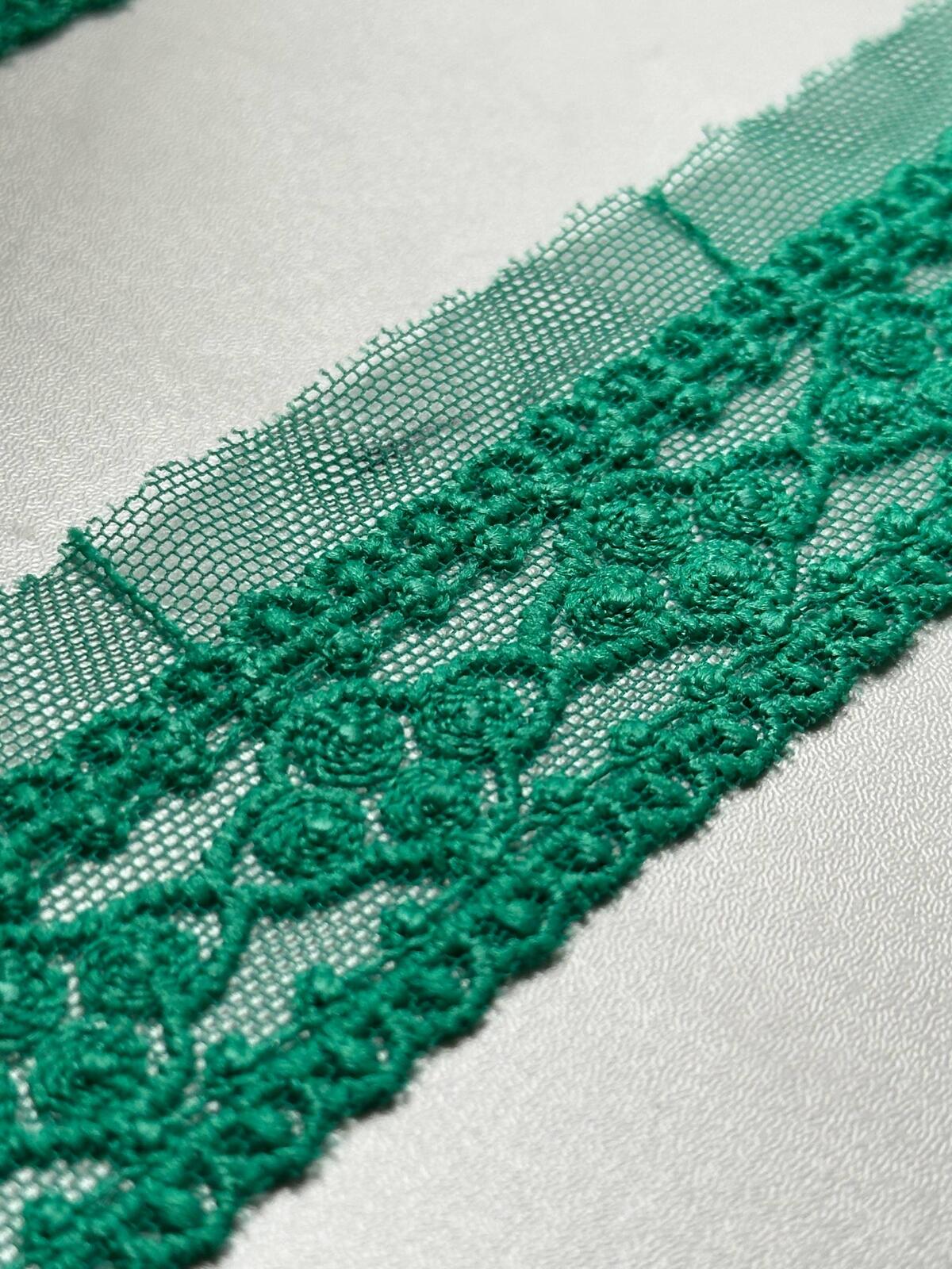Christmas Emerald Green Mesh Embroidered Scalloped Lace Trim by the Yard, Vintage Floral Ribbon for Crafts, 1", Retail Wholesale Bulk