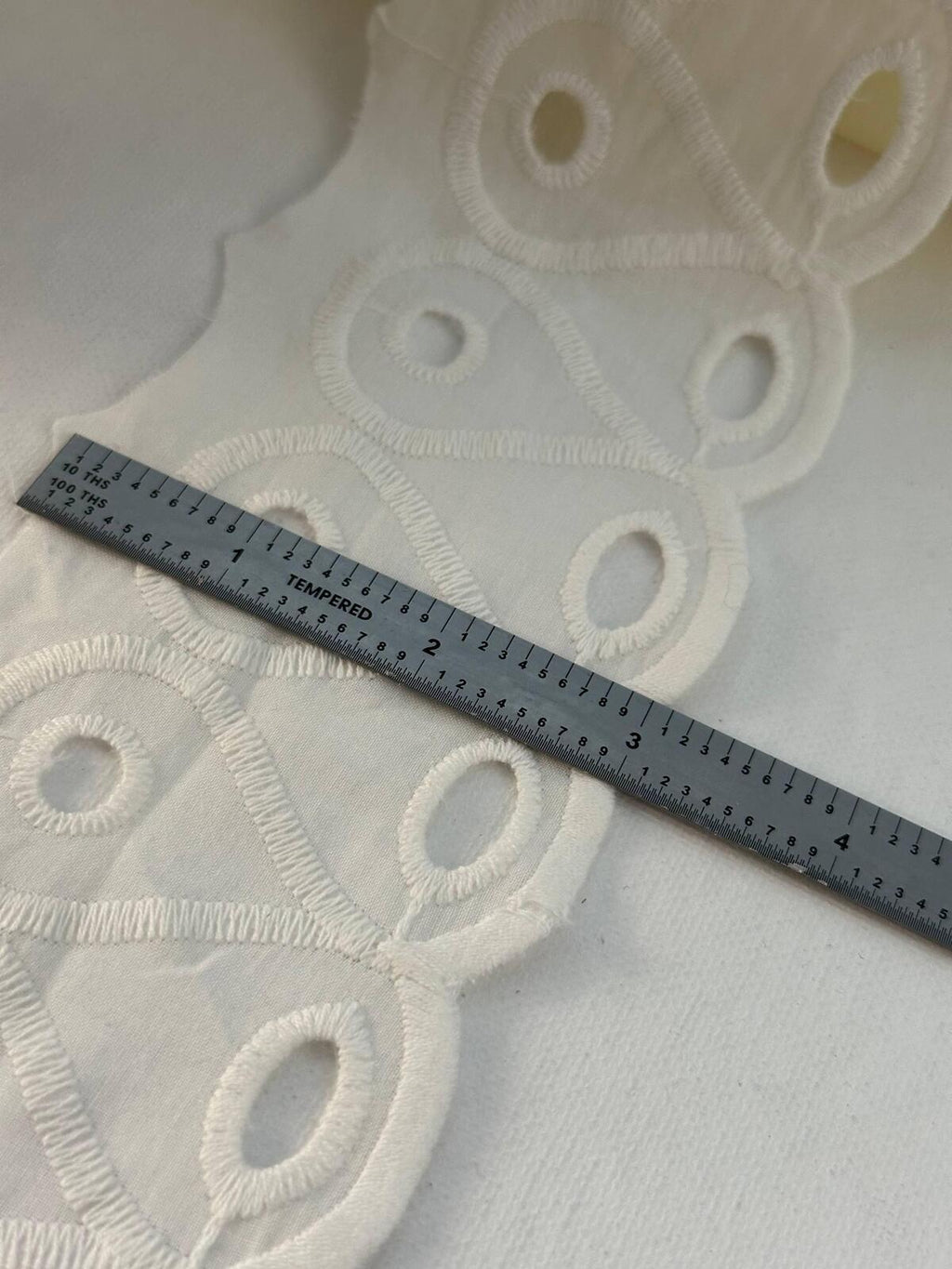 2Yds Non-Stretch 3" Off-White Cotton Eyelet Teardrop Scalloped Lace Wholesale