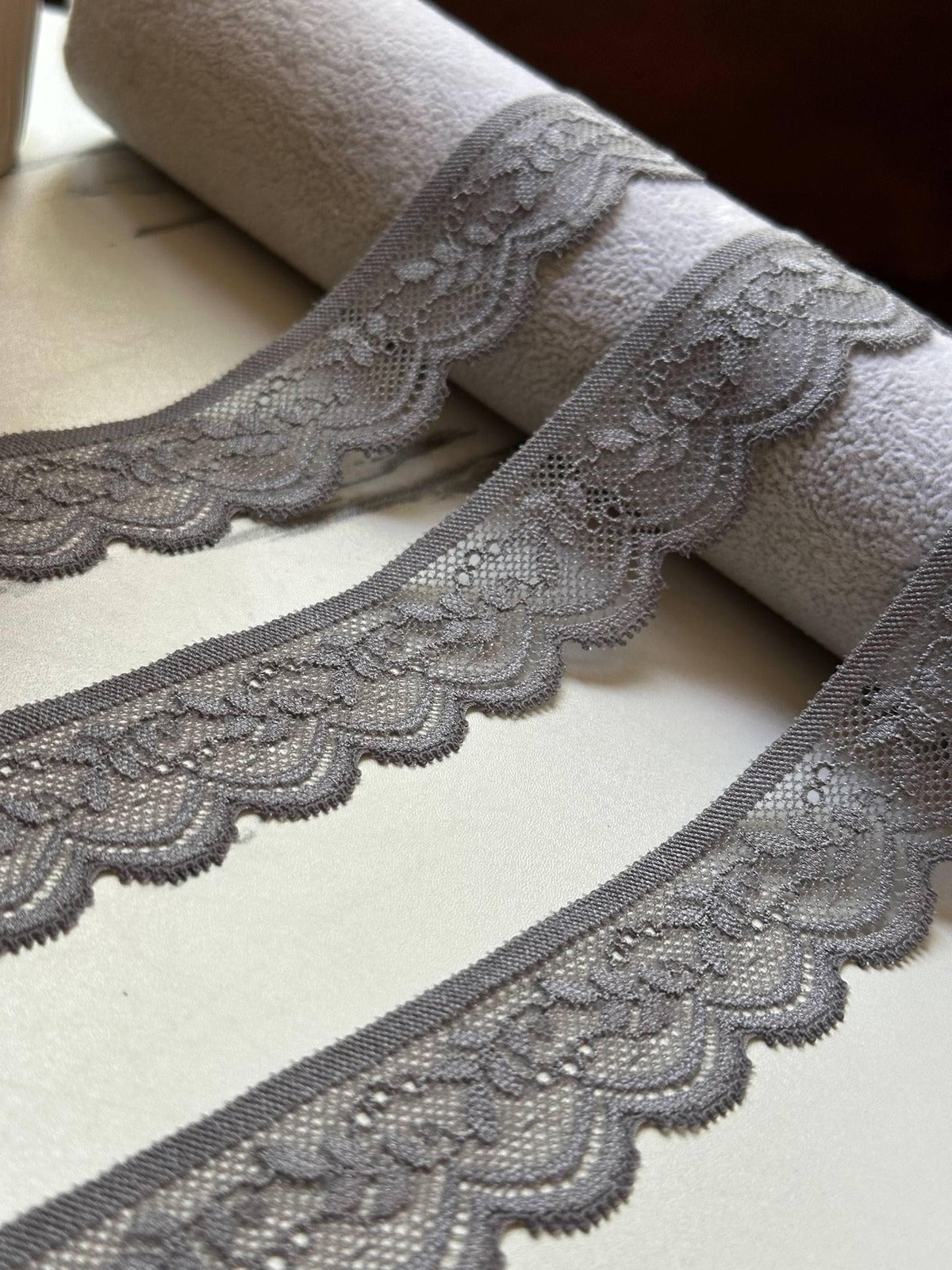 10yds   Taupe Charcoal Grey Floral Stretch Lace Trim by the Yard, Narrow Scalloped Elastic Ribbon for Lingerie Crafts 1.25" Retail Wholesale