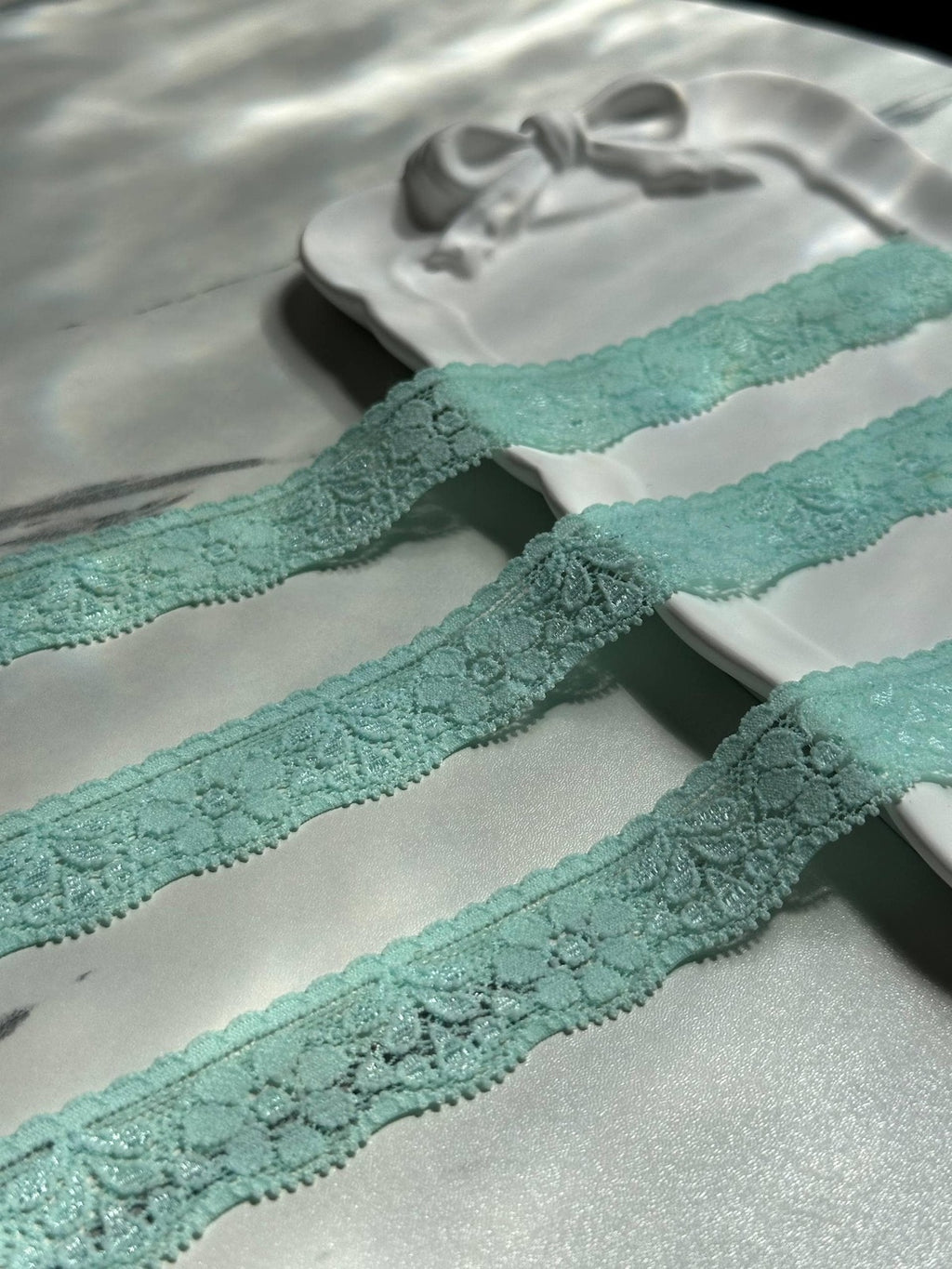10yds Mint Green Pastel Aqua Floral Stretch Elastic Lace Trim Symmetrical Double Scalloped Narrow Ribbon for Lingerie Craft Sewing, 0.85"