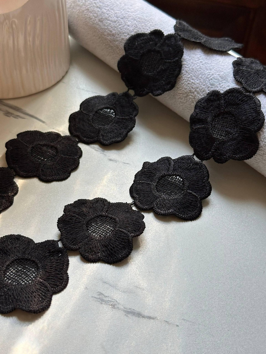 Black Floral Guipure Lace Trim by Yard, 1.75" Water Soluble Daisy Ribbon, Flower Applique, Coquette Craft Supply,DIY Sewing,Retail Wholesale