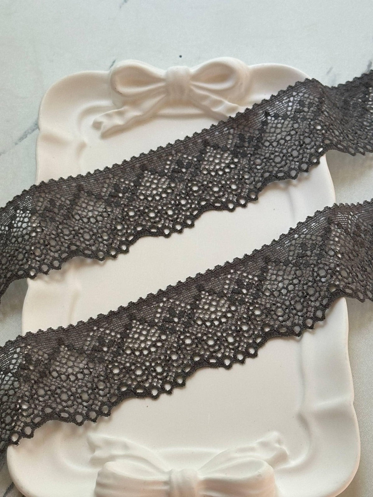 10yds Taupe Charcoal Grey Floral Stretch Lace Trim by the Yard, Narrow Scalloped Elastic Ribbon for Lingerie Crafts, 1.5"