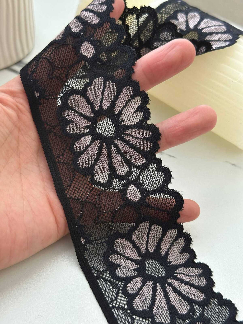5Yds Stretch 2.3" Black Pink Daisy Floral Scalloped Stretch Lace Wholesale