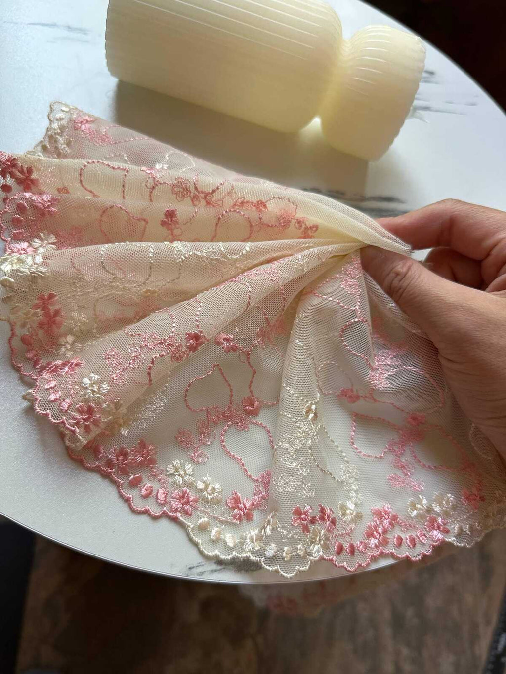 Two Tone Cream & Pink Hearts Embroidered Mesh Tulle Lace Trim Single Scalloped Edge Non Stretch Ribbon for Gowns Lingerie Crafts Sewing,6.5"