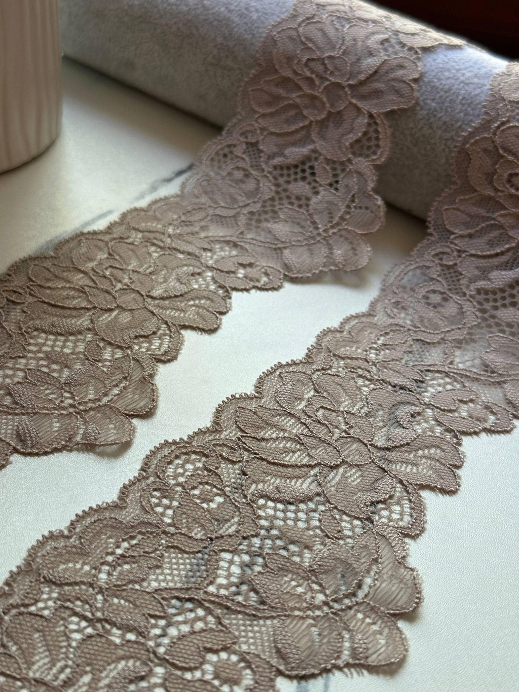 10yds Soft Oatmeal Beige Floral Wavy Stretch Lace Trim by the Yard, Scalloped Elastic Ribbon for Coquette Crafts, 2.8"Retail Wholesale Bulk