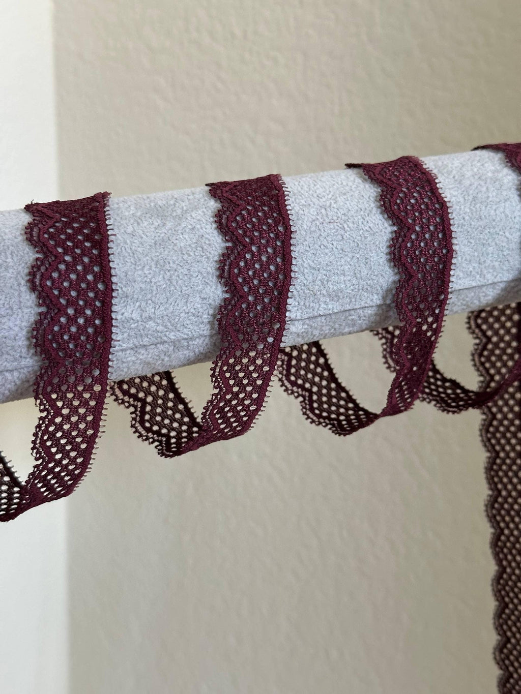 0.75" Burgundy Stretch Elastic Lace Trim Dainty Scalloped Edge Wine Ribbon for Lingerie Underwear Headbands Crafts Sewing