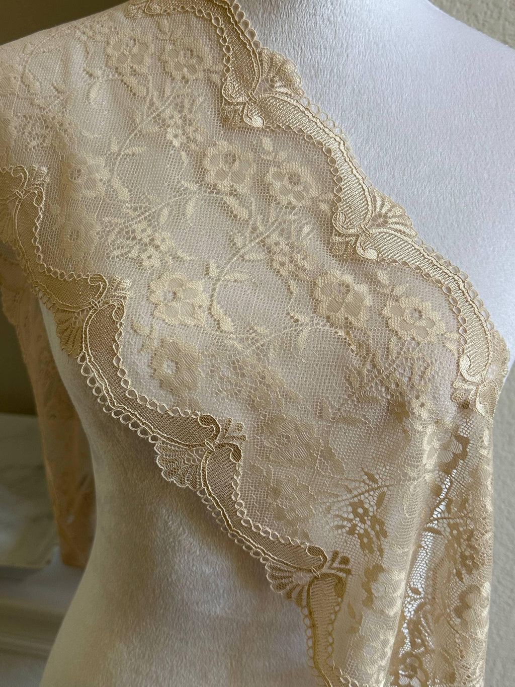2.2yard 7" Champagne Gold Stretch Lace Trim Wide Beige Floral Elastic Galloon Scalloped Edge Lace for Lingerie Underwear Garment Sewing