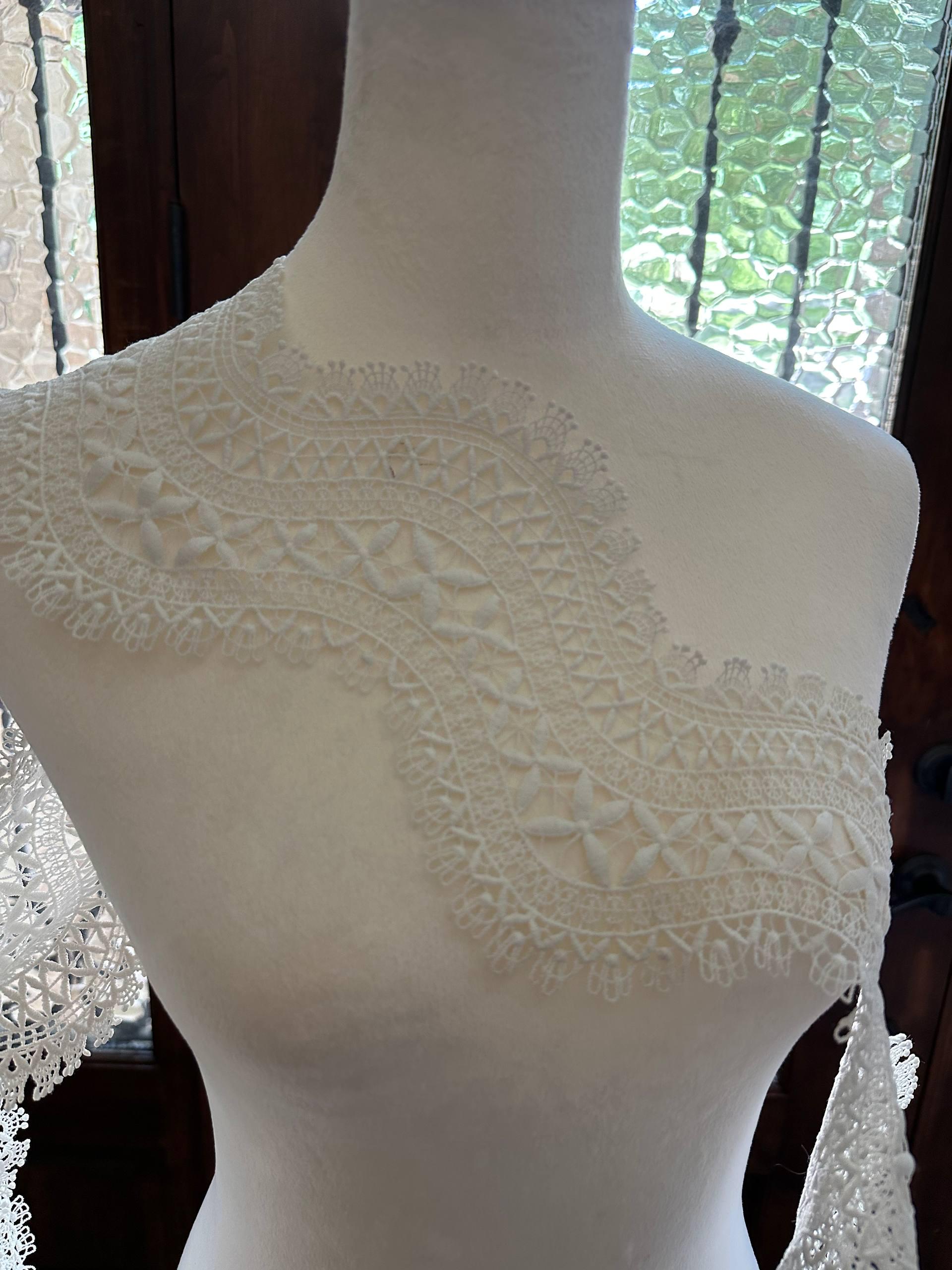 4.25" White Guipure Lace Trim Wide Venice Chemical Embroidered Scalloped Edge Water Soluble Lace for Cotton Skirt Garment Sewing