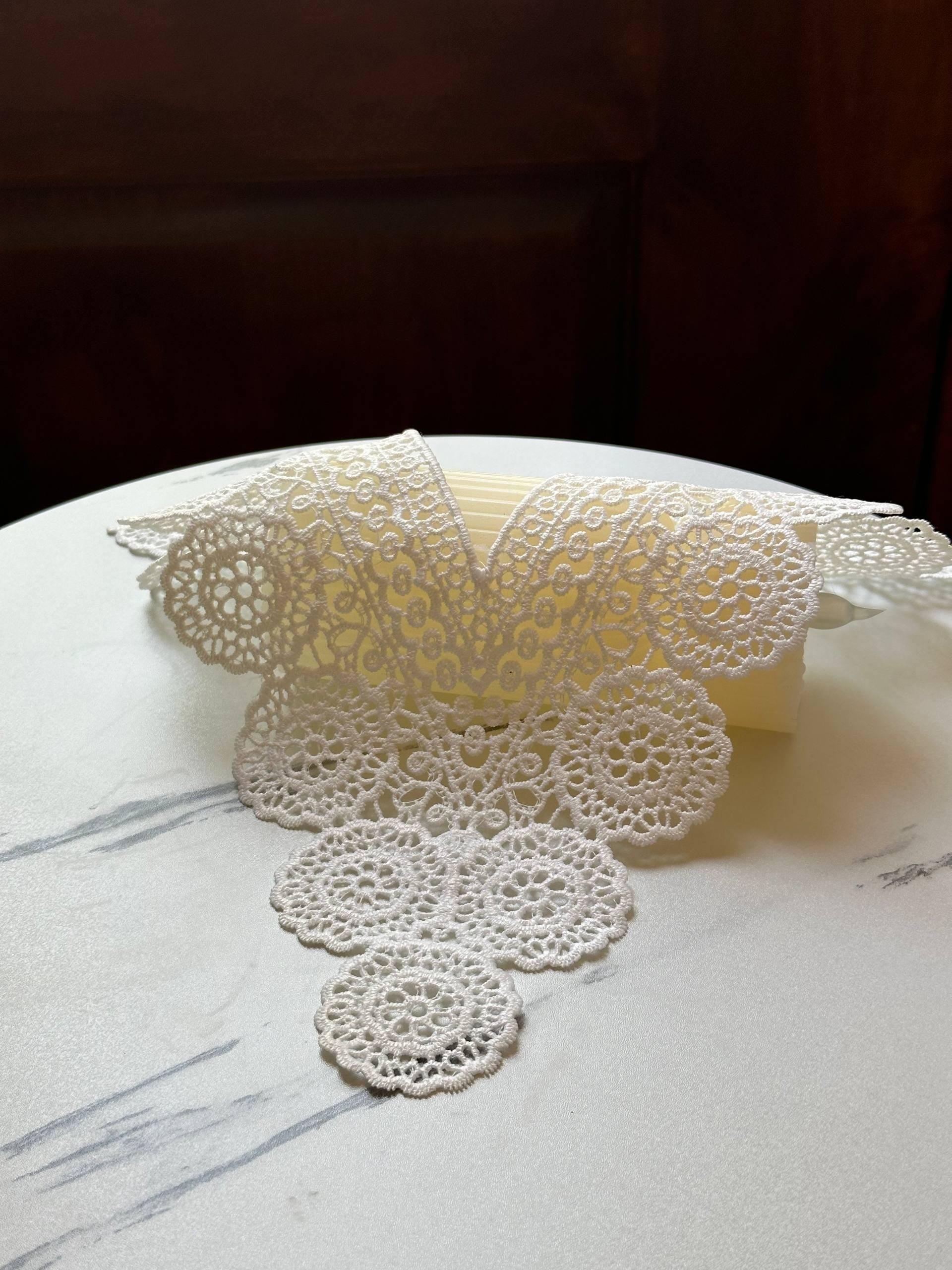 Off White Venetian Guipure Chemical Water Soluble Lace Collar Applique Medallion V Neck Trim Bodice Motif for Gowns Blouses Crafts, 6"