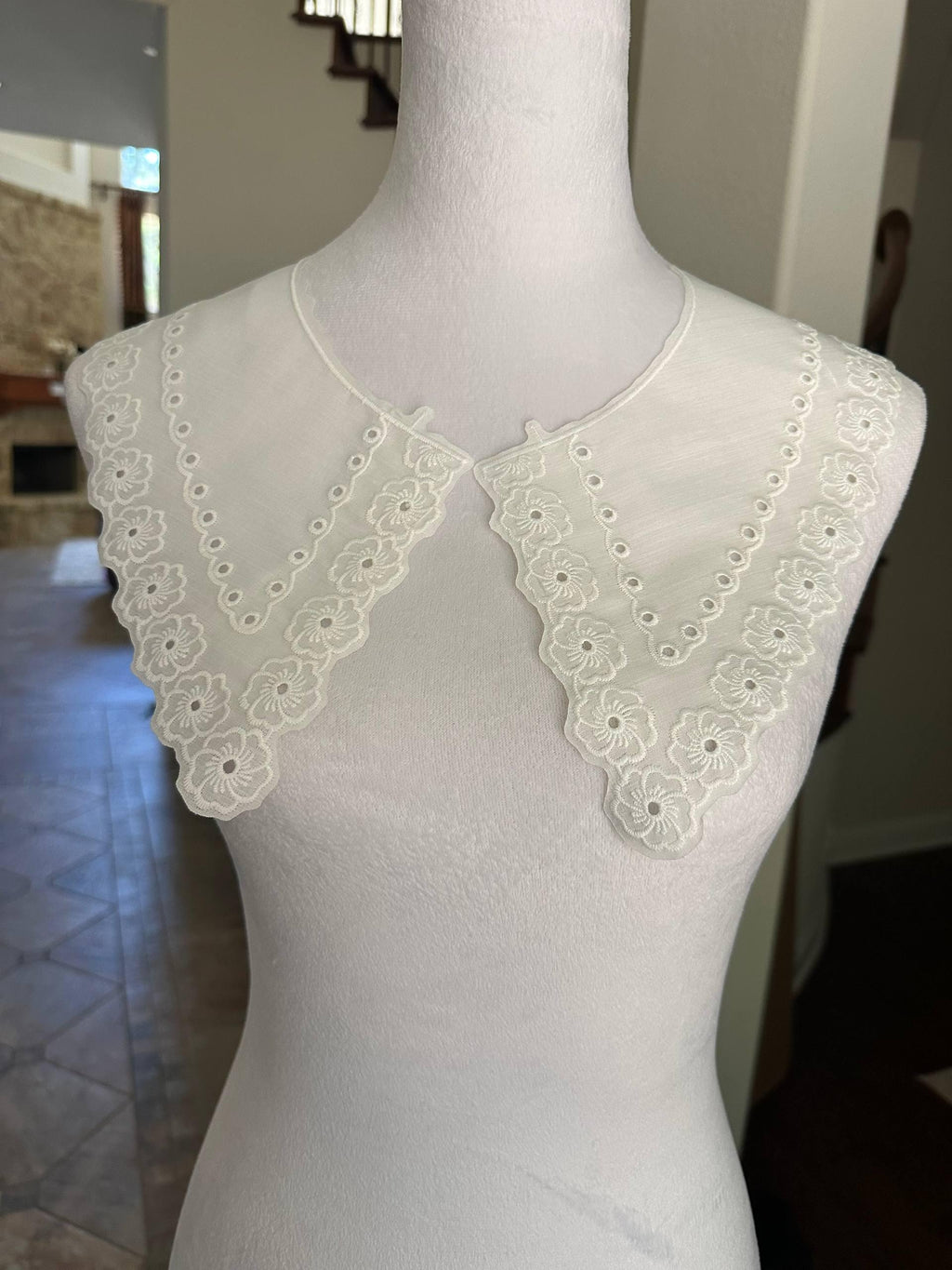 Off White Cotton Eyelet Embroidered Lace Collar Detachable Sailor Neckline Applique Statement Bodice Motif for Blouses Gowns, 6"