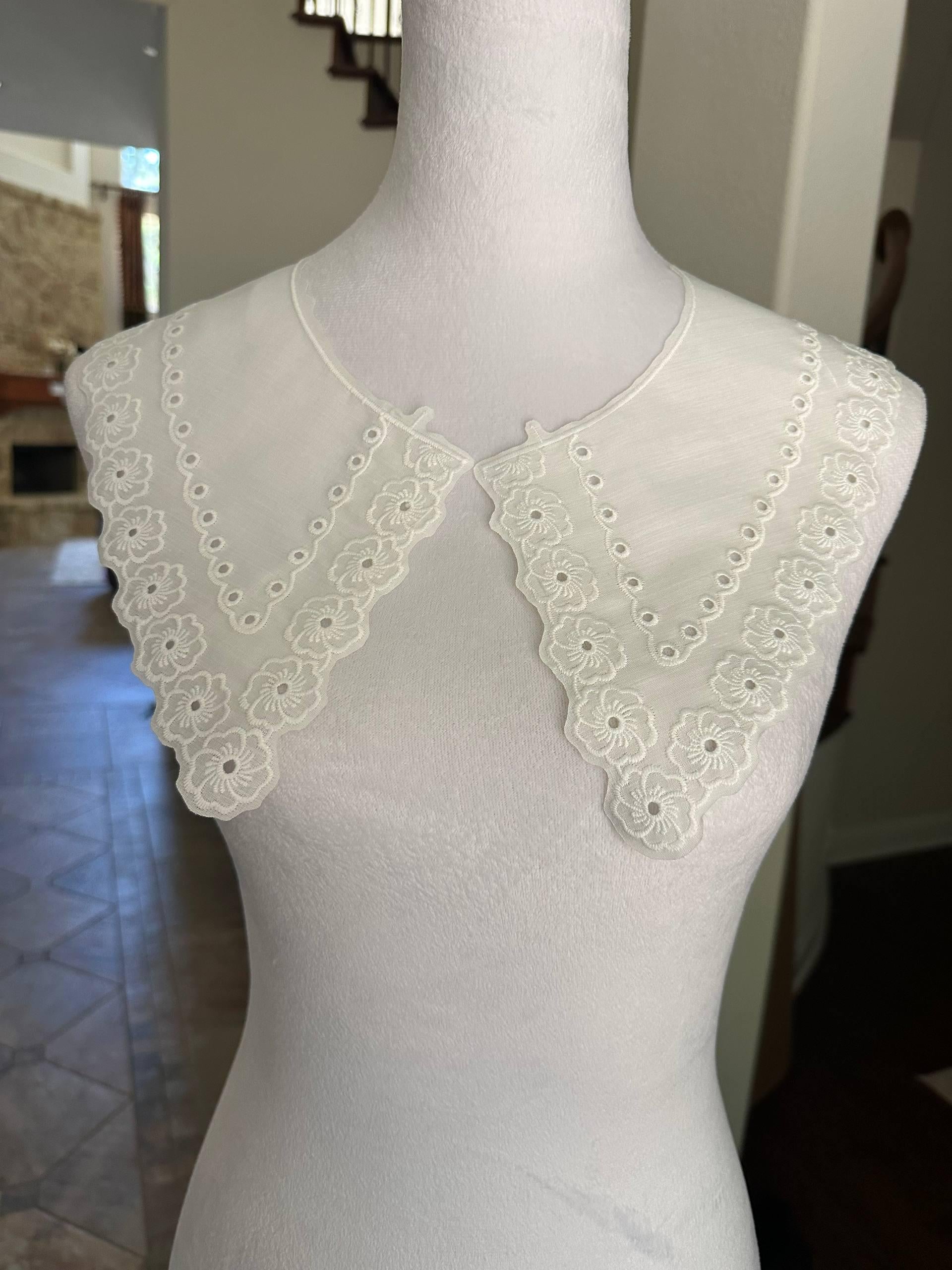 Off White Cotton Eyelet Embroidered Lace Collar Detachable Sailor Neckline Applique Statement Bodice Motif for Blouses Gowns, 6"