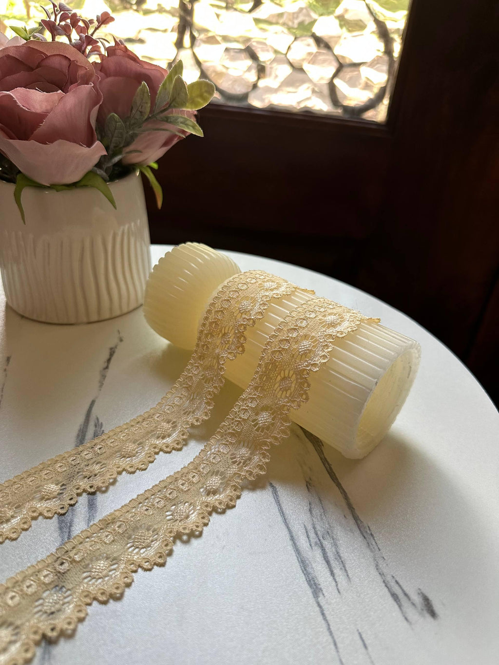 Soft Butter Yellow Floral Stretch Elastic Lace Trim Symmetrical Double Scalloped Narrow Ribbon for Lingerie Underwear Crafts Sewing, 1"