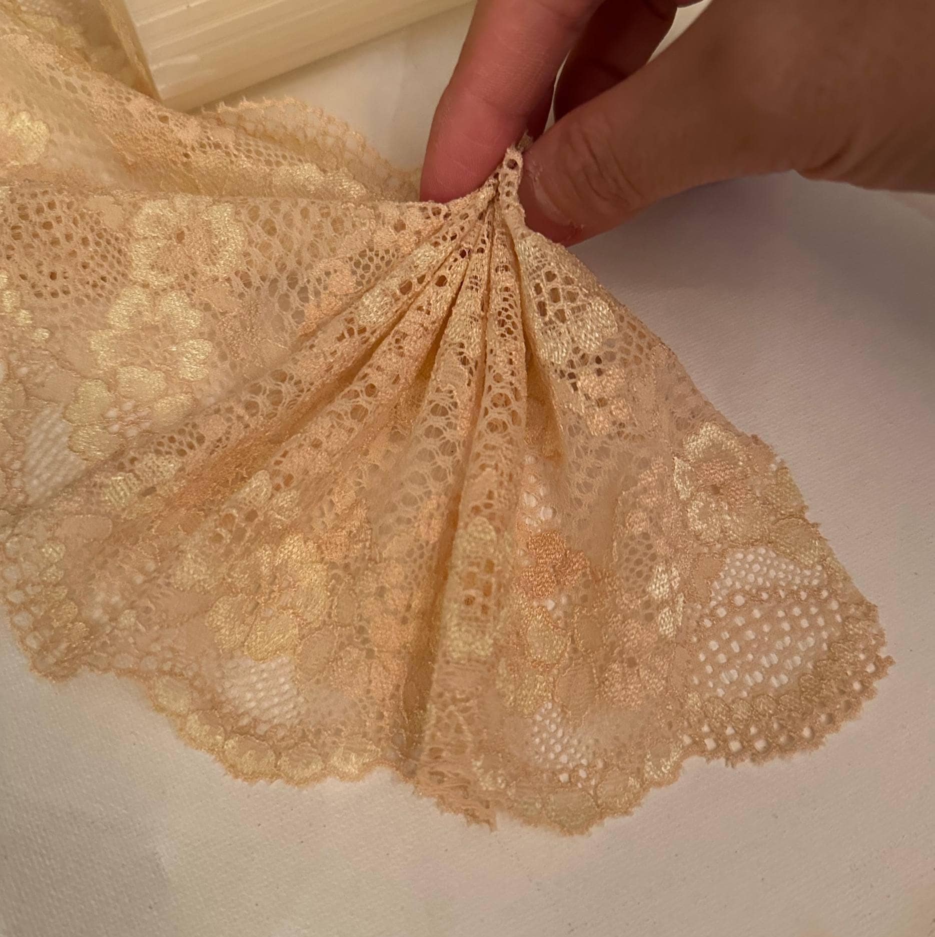 Champagne Gold Floral Stretch Elastic Lace Trim Symmetrical Double Scalloped Wide Galloon Ribbon for Lingerie Gowns Crafts, 4.5"