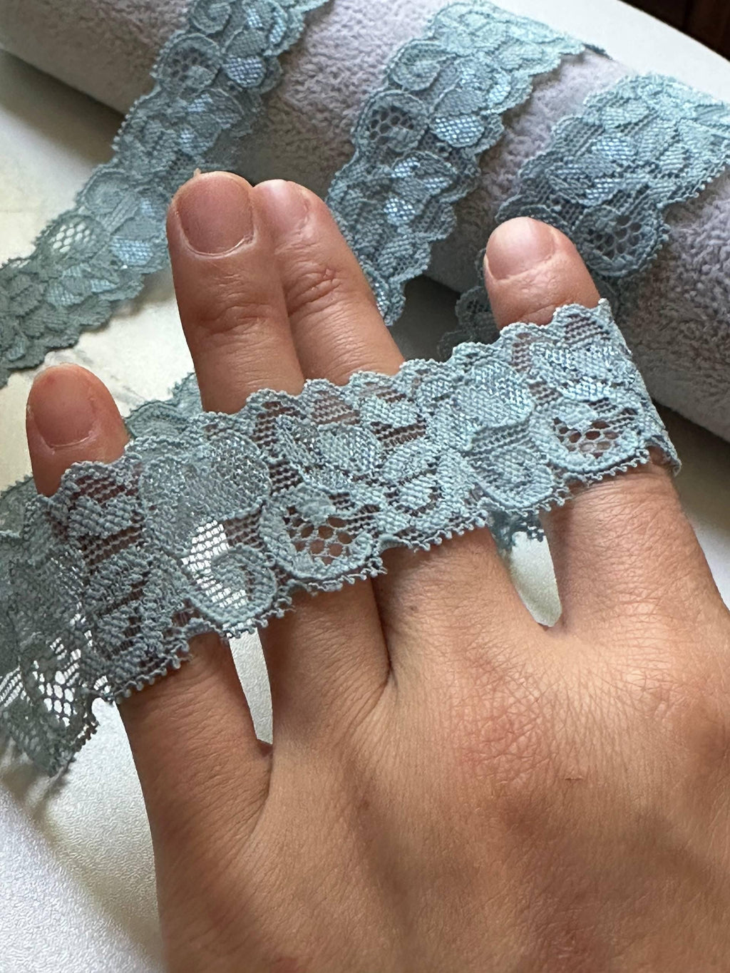 Muted Sage Dust Floral Stretch Elastic Lace Trim, Symmetrical Semicircle Scalloped Narrow Ribbon for Lingerie Underwear Crafts, 1"