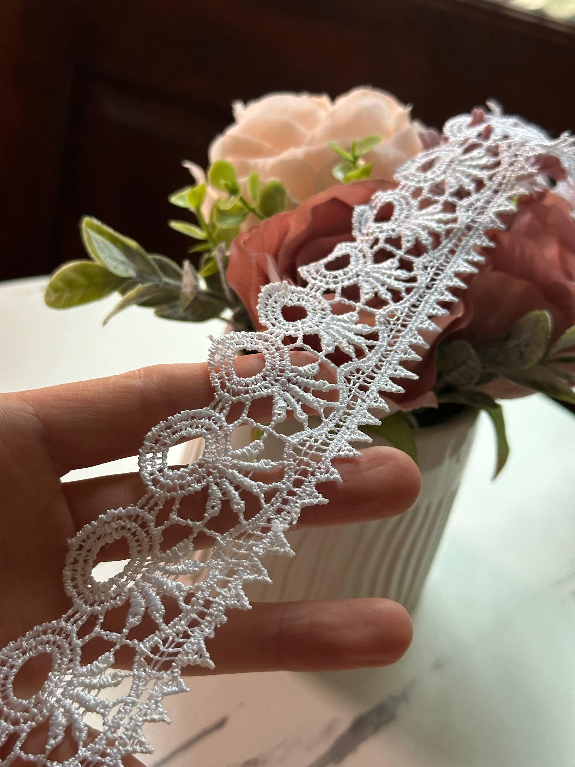 Off White Guipure Lace Trim Geometric Eyelet Water Soluble Venise Lace Ribbon Single Scalloped Border for Gowns Blouses Crafts, 1.5"