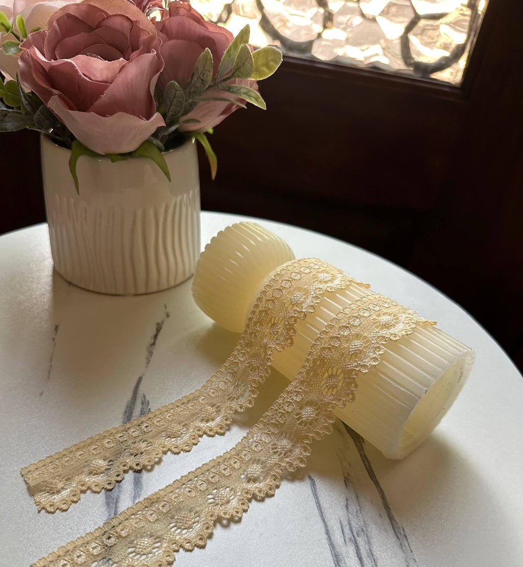Soft Butter Yellow Floral Stretch Elastic Lace Trim Symmetrical Double Scalloped Narrow Ribbon for Lingerie Underwear Crafts Sewing, 1"