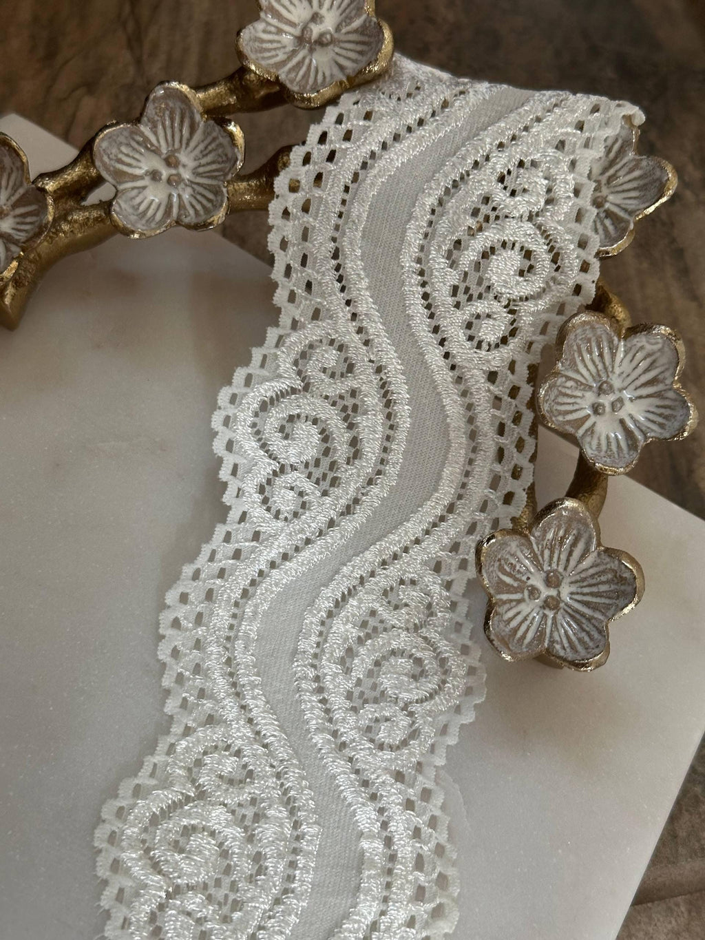 Soft Ivory White Wavy Vine Swirl Stretch Lace Trim by the Yard, Scalloped Elastic Ribbon for Coquette Crafts, 2.25", Retail Wholesale Bulk