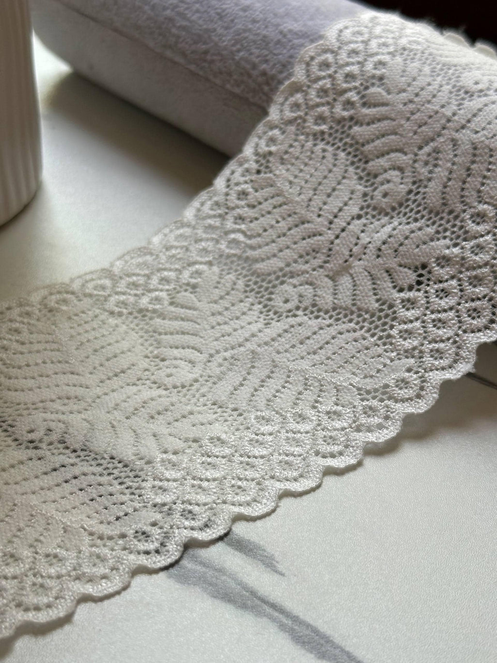 Soft Ivory Cream Tropical Leaf Fern Wide Stretch Lace Trim by the Yard, Scalloped Elastic Ribbon, 3.5", Retail Wholesale Bulk