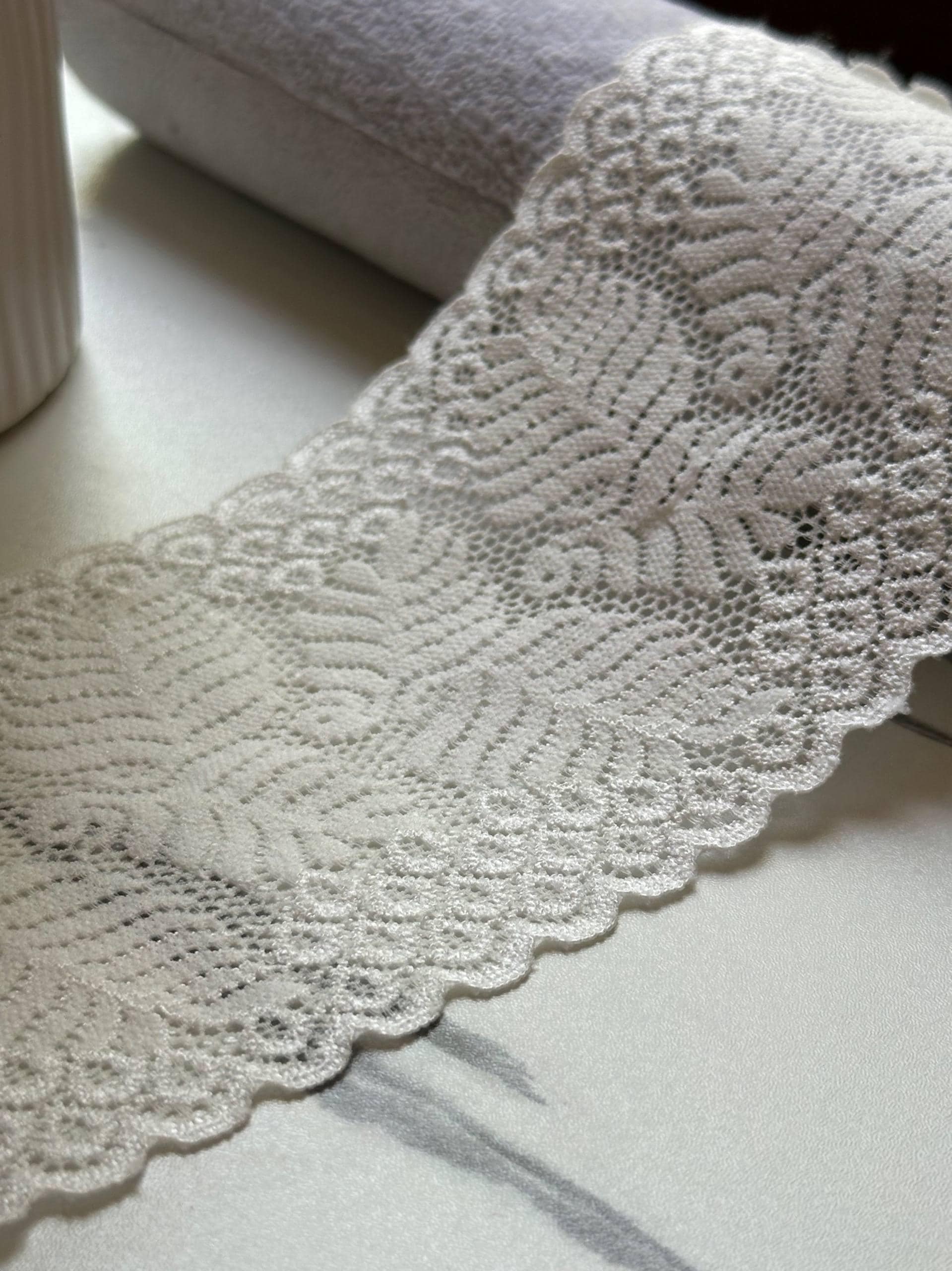 Soft Ivory Cream Tropical Leaf Fern Wide Stretch Lace Trim by the Yard, Scalloped Elastic Ribbon, 3.5", Retail Wholesale Bulk